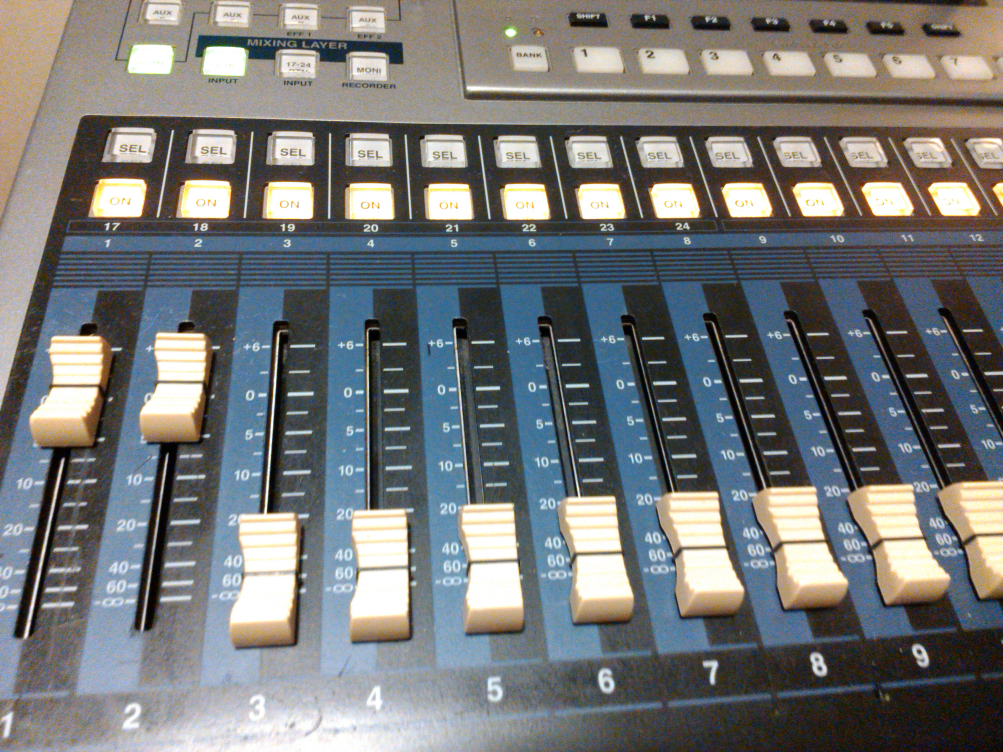 AW4416 - Yamaha AW4416 - Audiofanzine