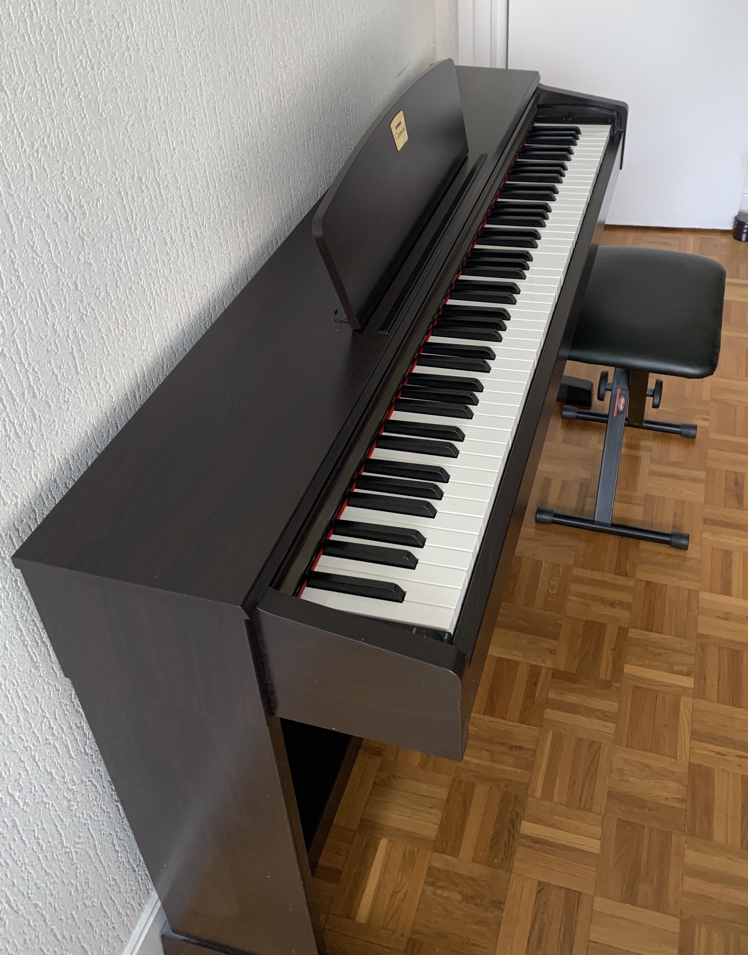 Clavinova CLP320 Yamaha Clavinova CLP320 Audiofanzine