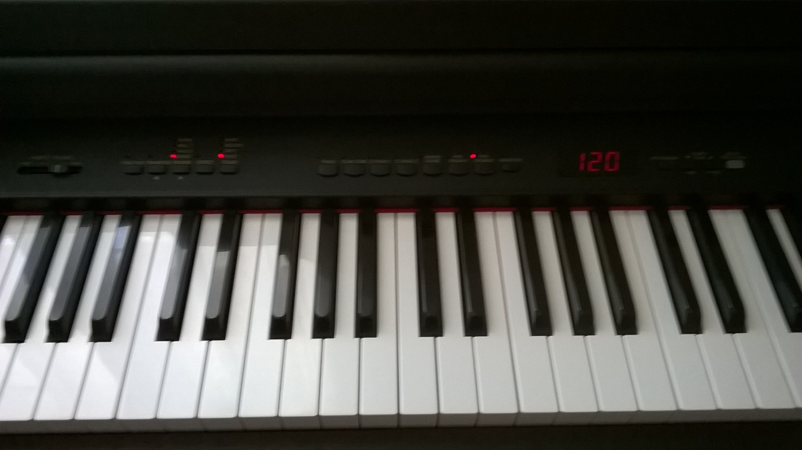 Clavinova CLP-411 - Yamaha Clavinova CLP-411 - Audiofanzine