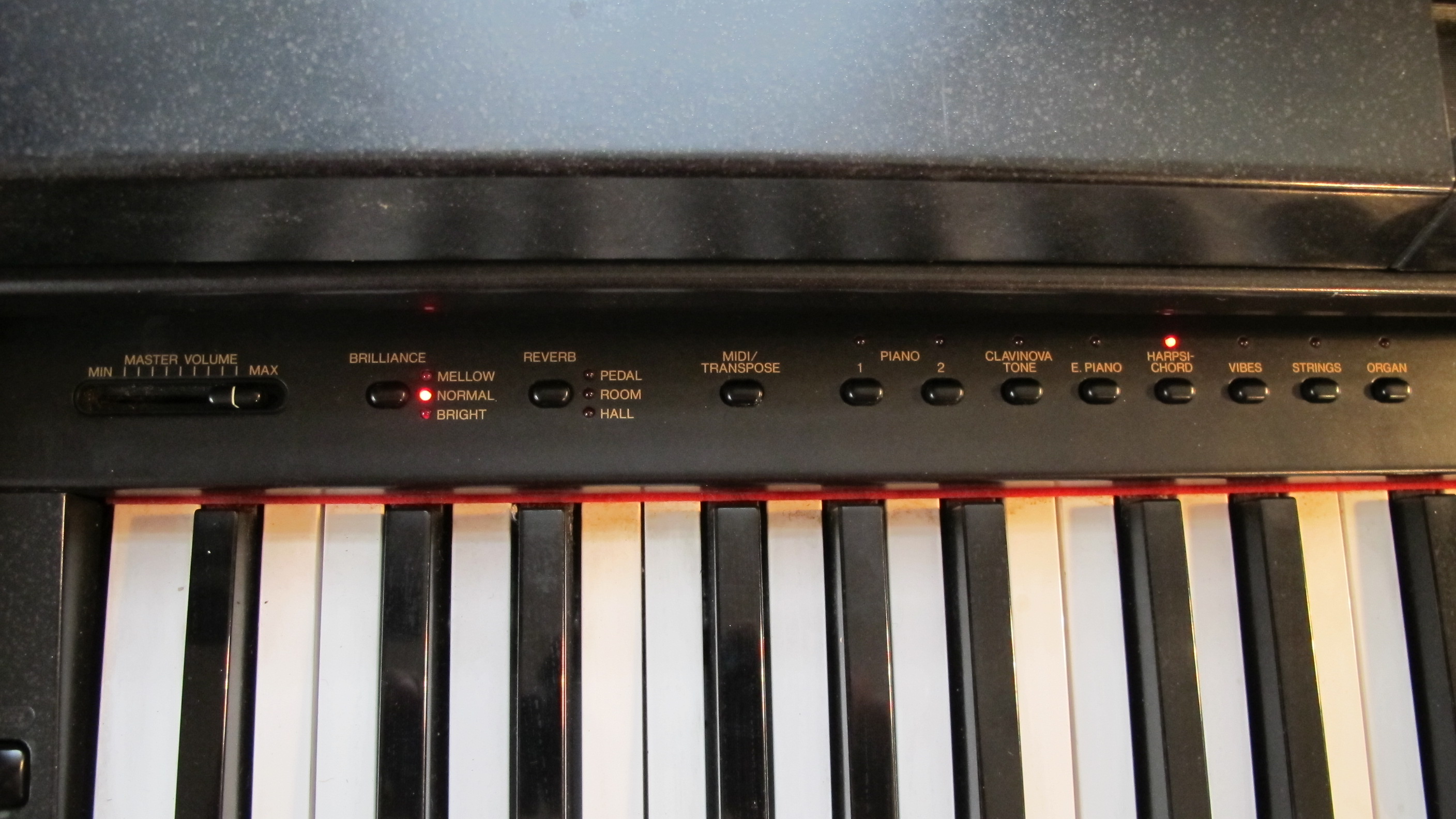 CLAVINOVA CLP560 Yamaha Clavinova CLP560 Audiofanzine