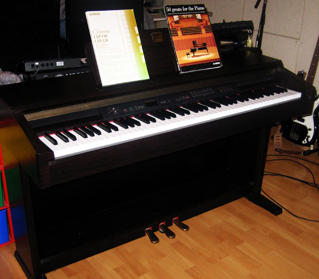 Photo Yamaha CLP 120 Yamaha Clavinova CLP 120 250658 Audiofanzine photo-yamaha-clp-120-yamaha-clavinova-clp-120-250658-audiofanzine