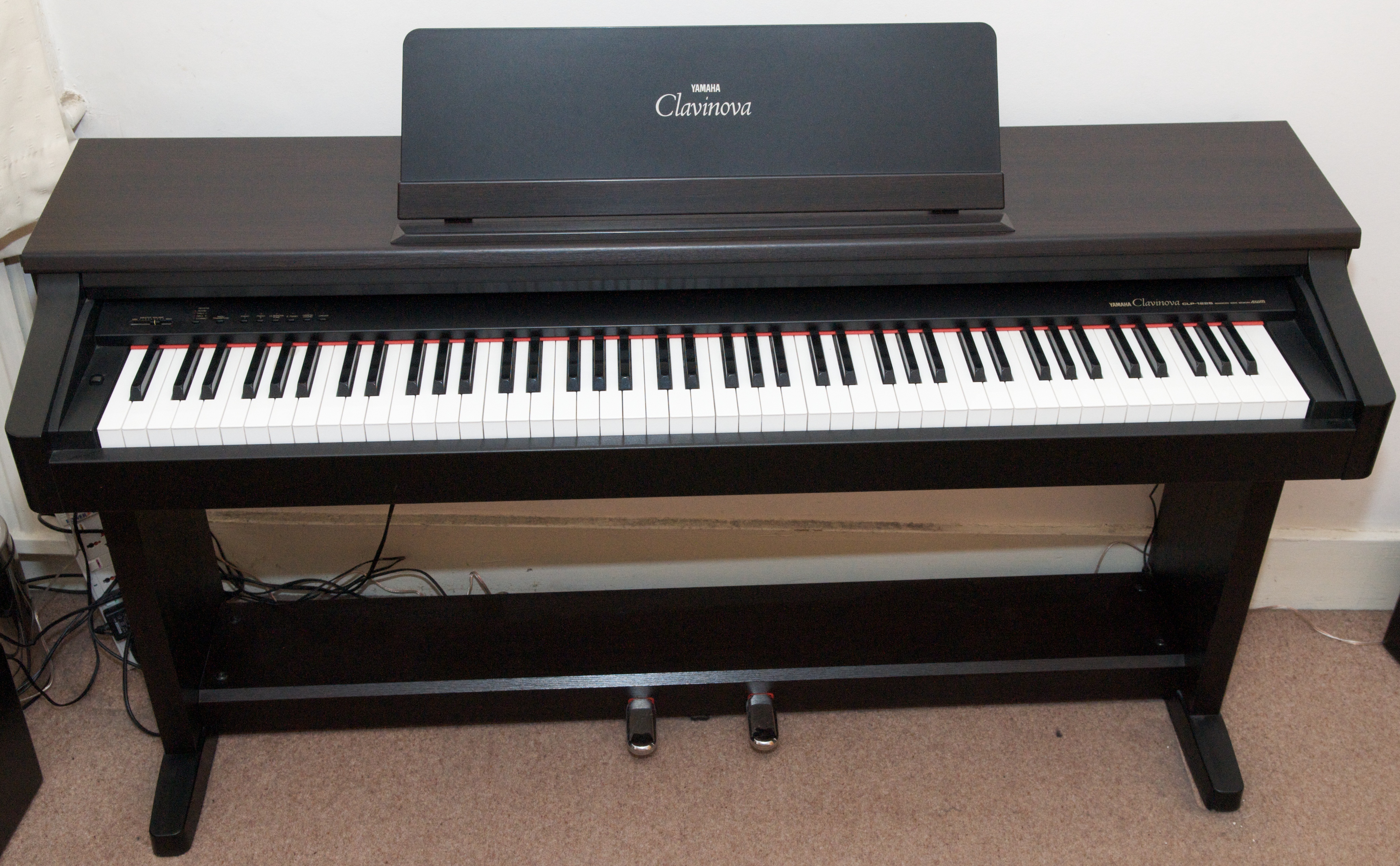 yamaha-clp-122s-image-1008084-audiofanzine