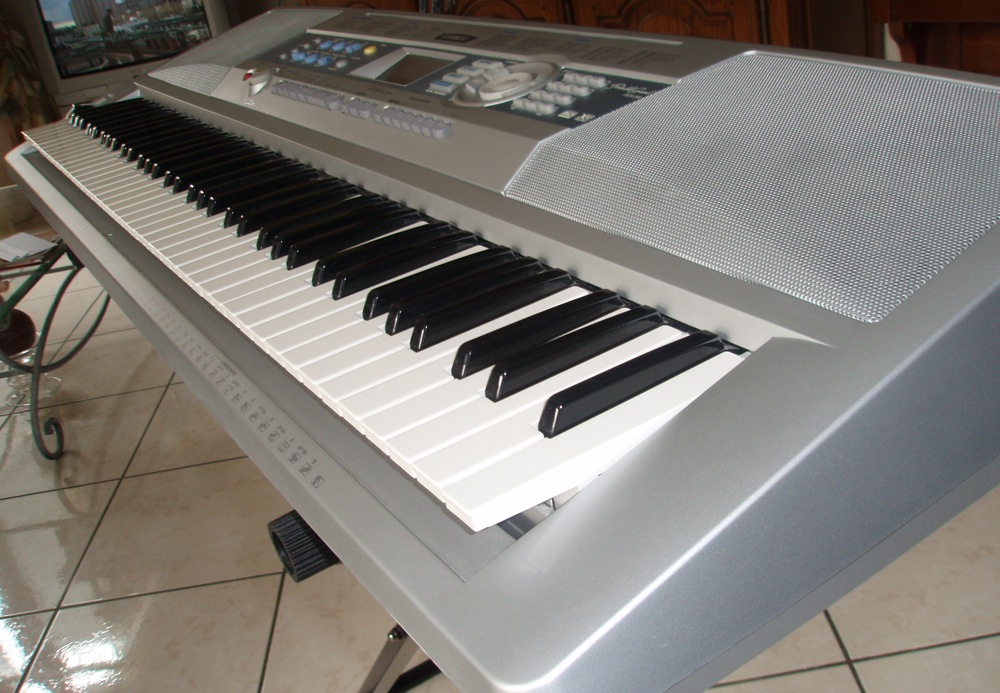 Photo Yamaha DGX200 Yamaha DGX200 (57367) (89372) Audiofanzine