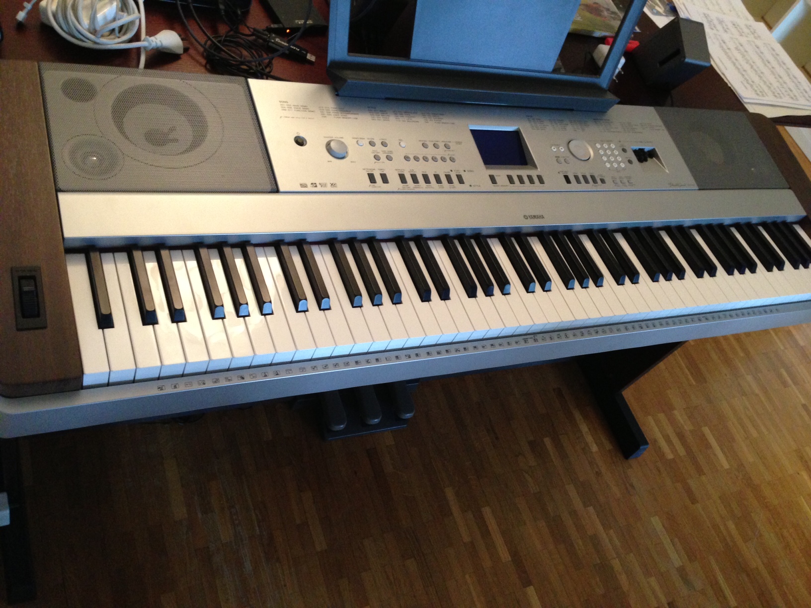 Photo Yamaha DGX640 Yamaha DGX640C (678343) Audiofanzine