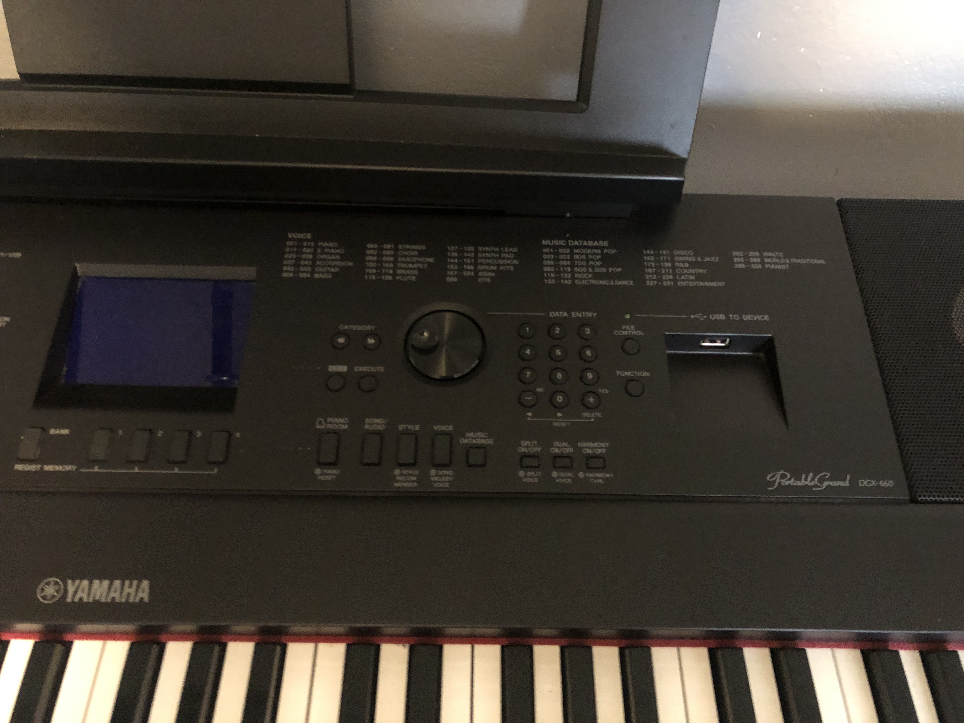 Yamaha – DGX-660B Clavier Numérique 88 Touches – Noir – Gerald Musique