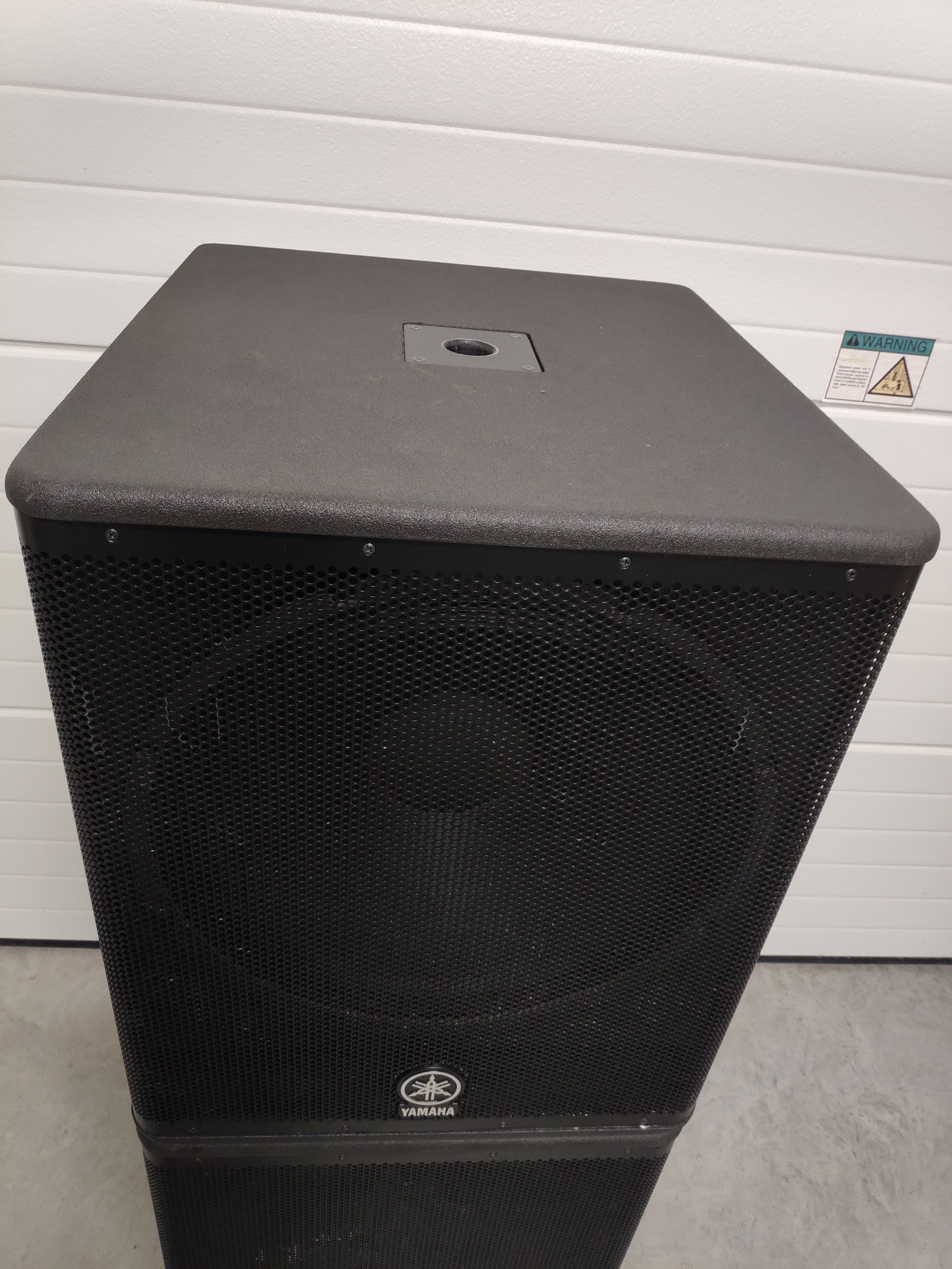 DSR118w Yamaha DSR118w Audiofanzine