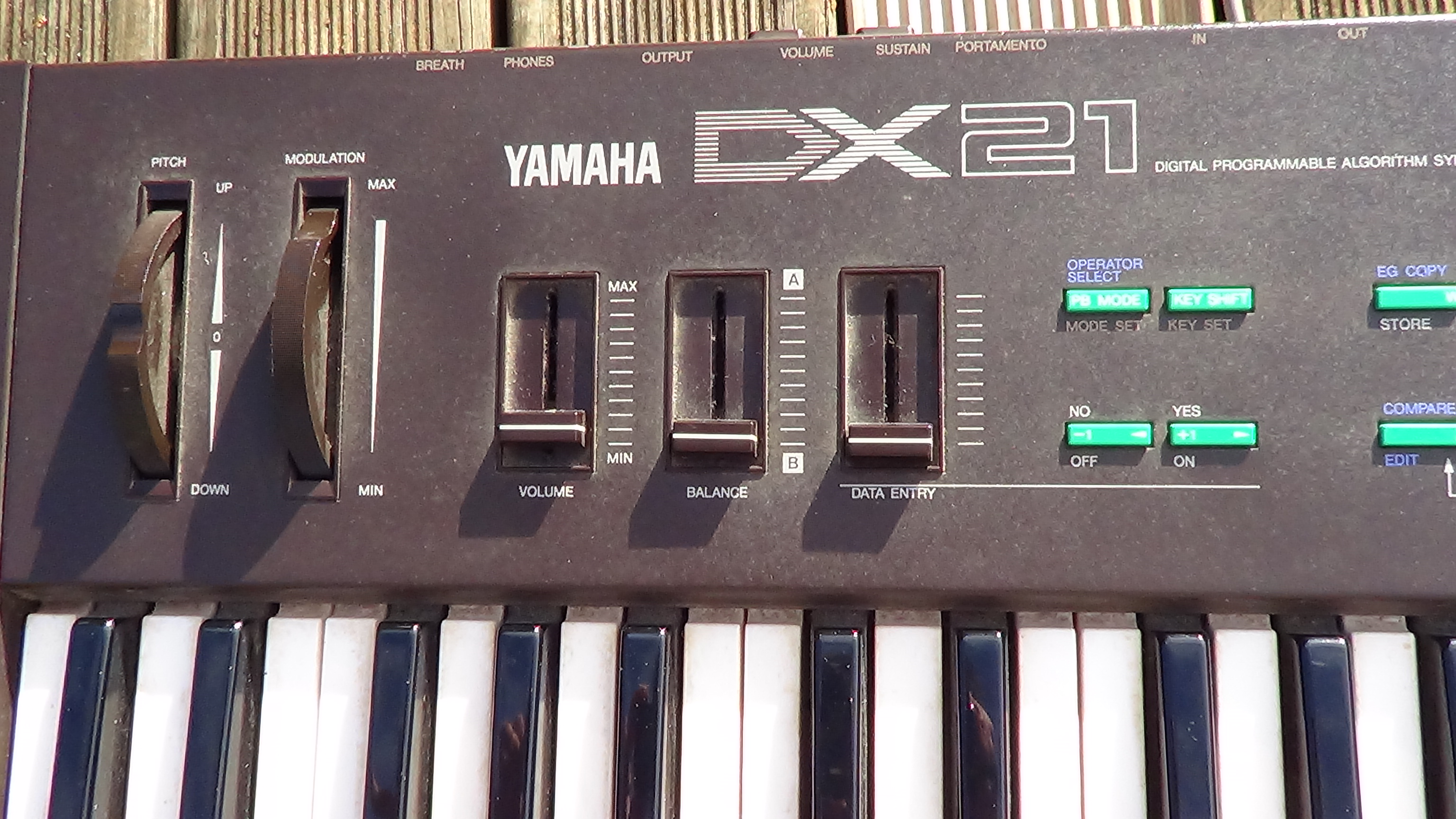 DX21 Yamaha DX21 Audiofanzine