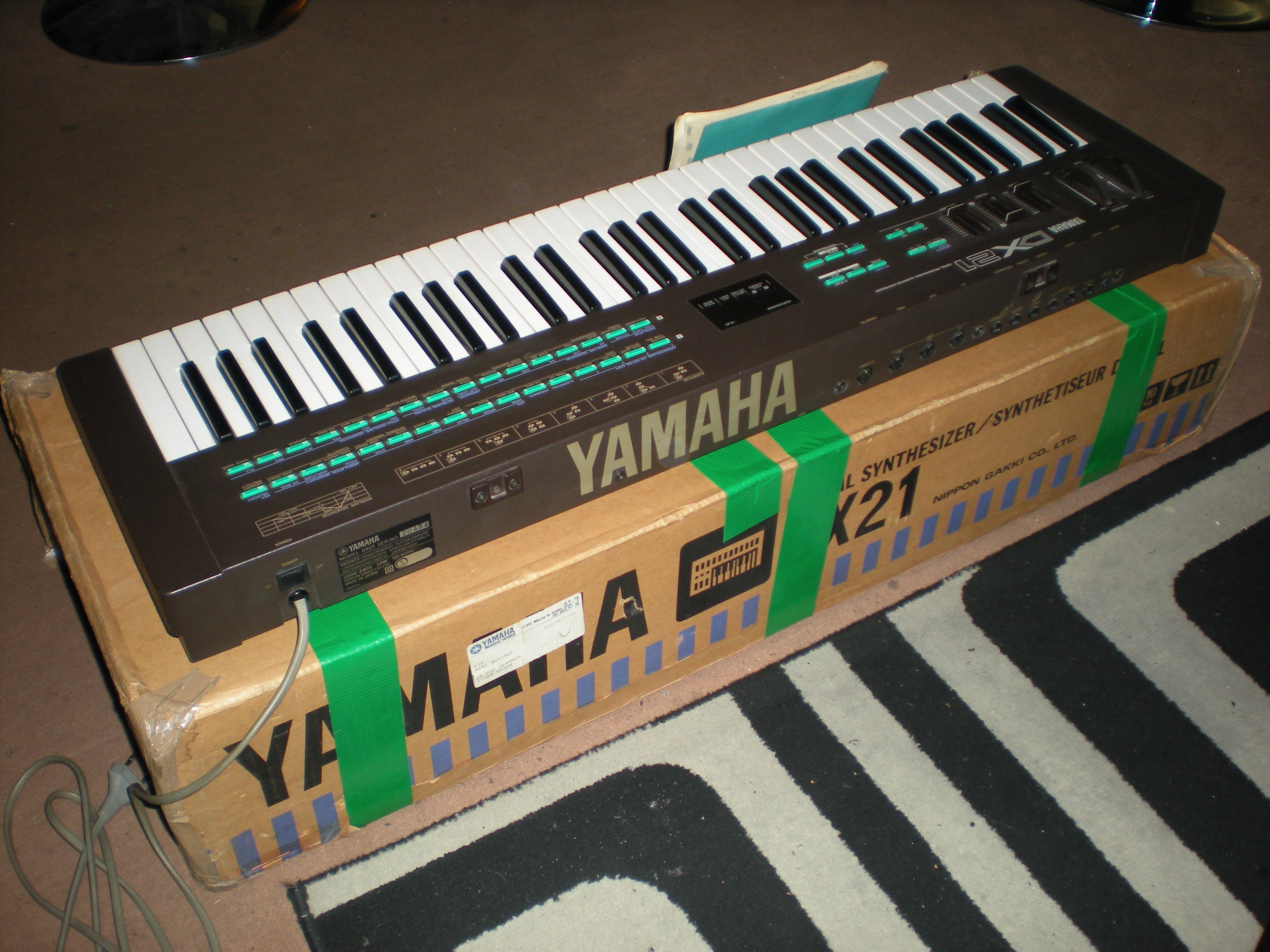 Photo Yamaha DX21 Yamaha DX21 (47116) (461316) Audiofanzine