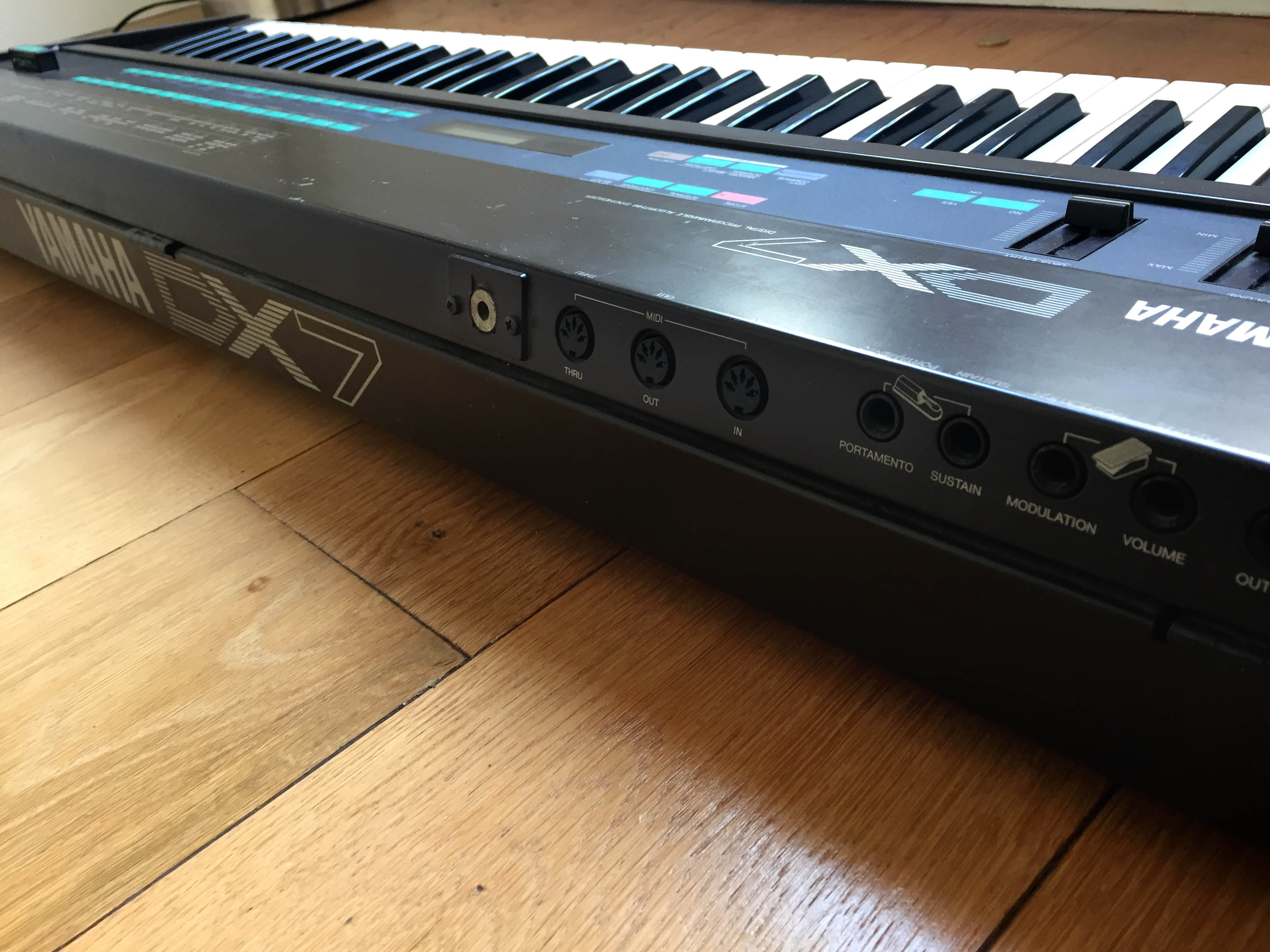 Yamaha DX7 image (1760131) Audiofanzine