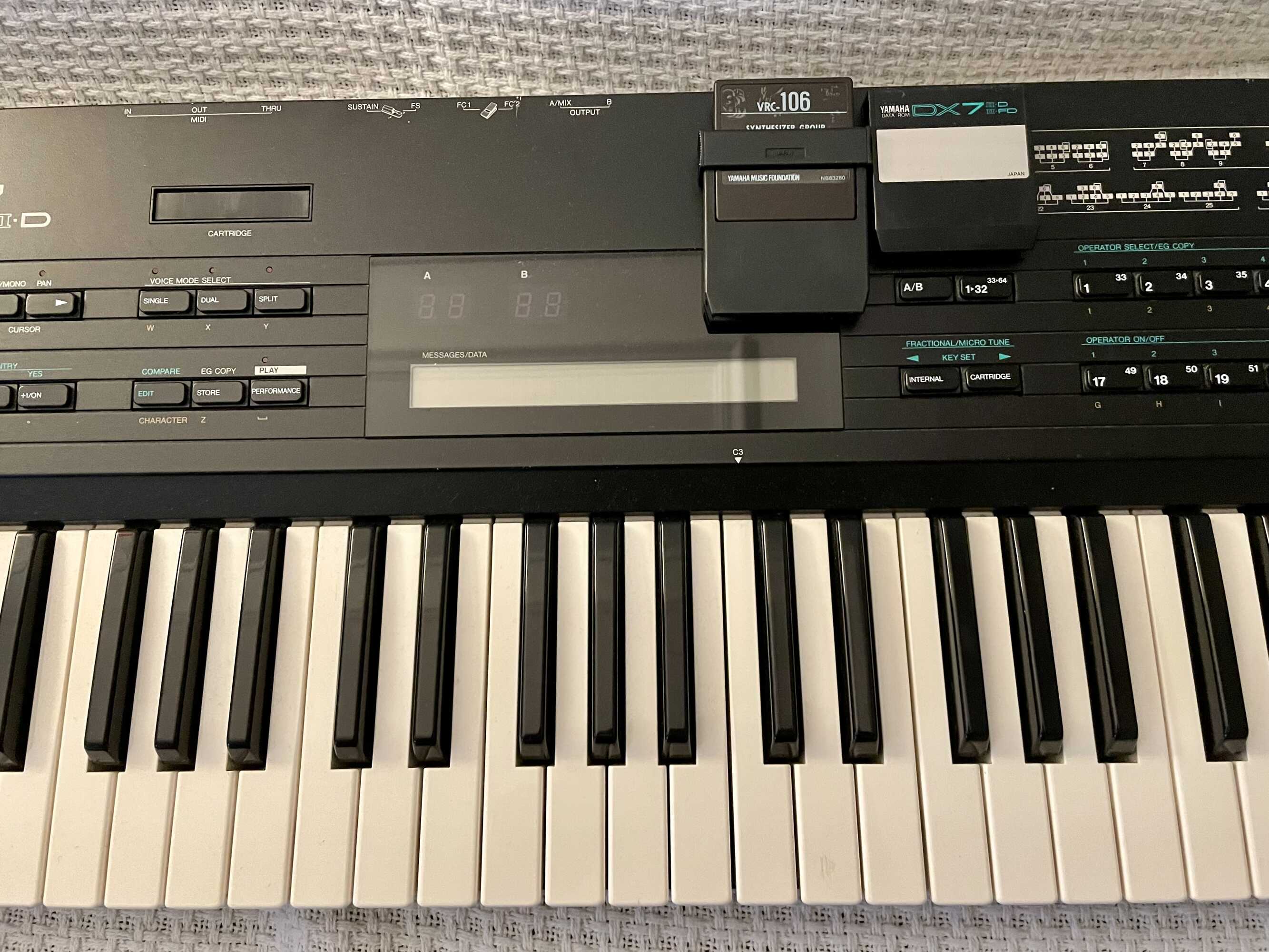 DX7 IID - Yamaha DX7 IID - Audiofanzine