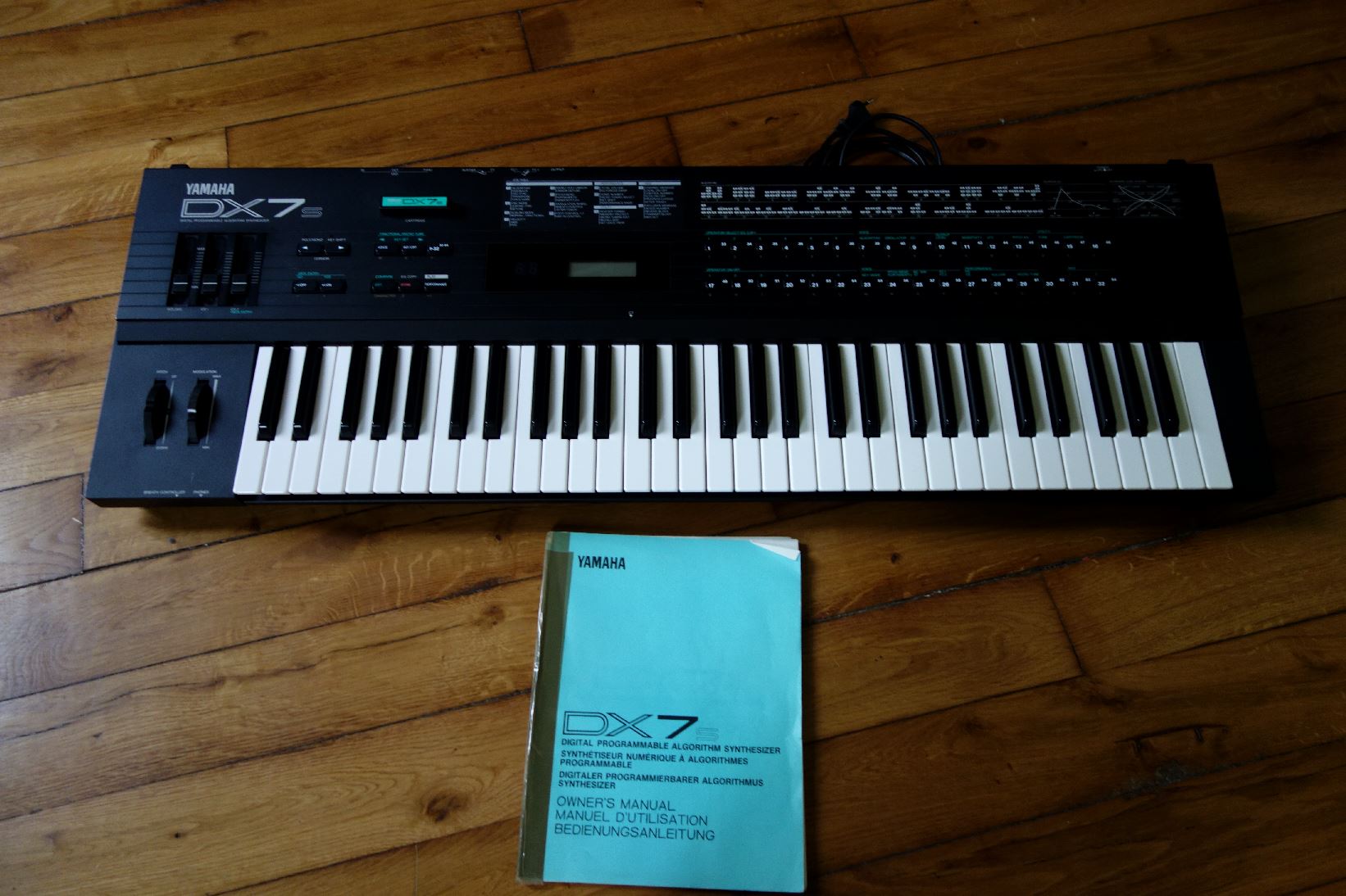 ヤマハ - ☆即決美品 YAMAHA DX7S FM音源シンセサイザー 内蔵電池交換