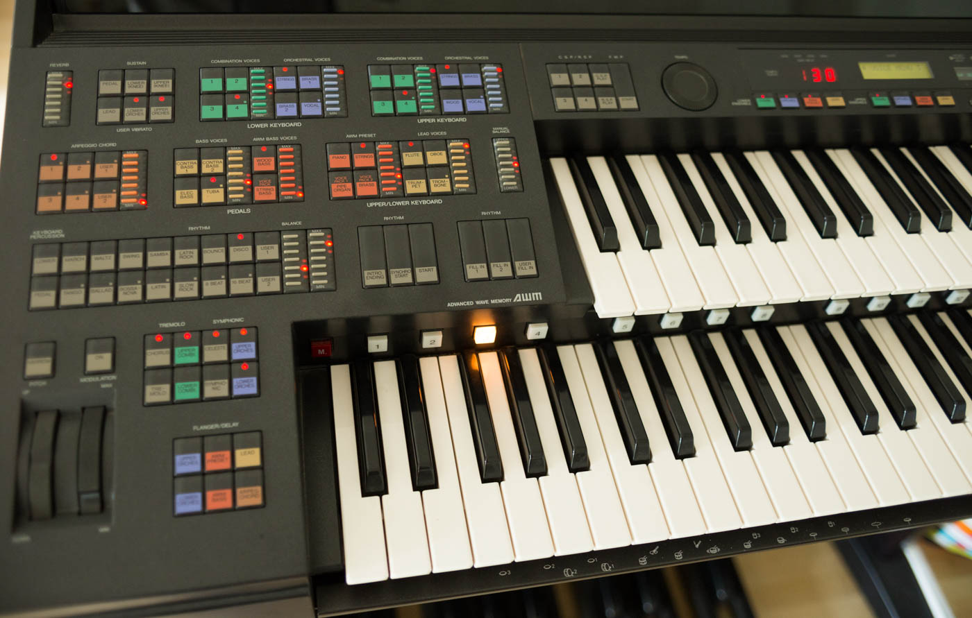 Yamaha Hs8