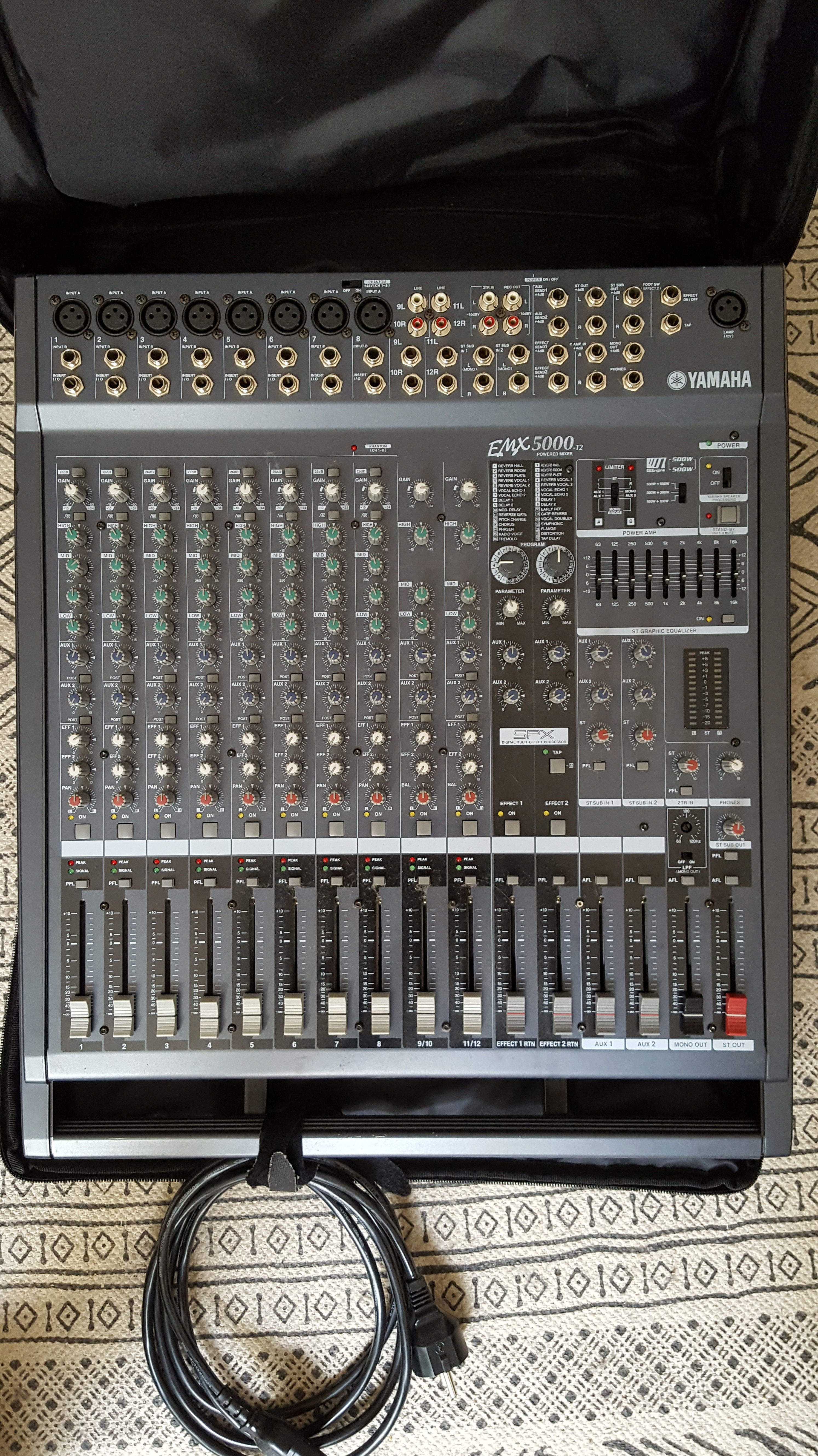 EMX5000/12 - Yamaha EMX5000/12 - Audiofanzine