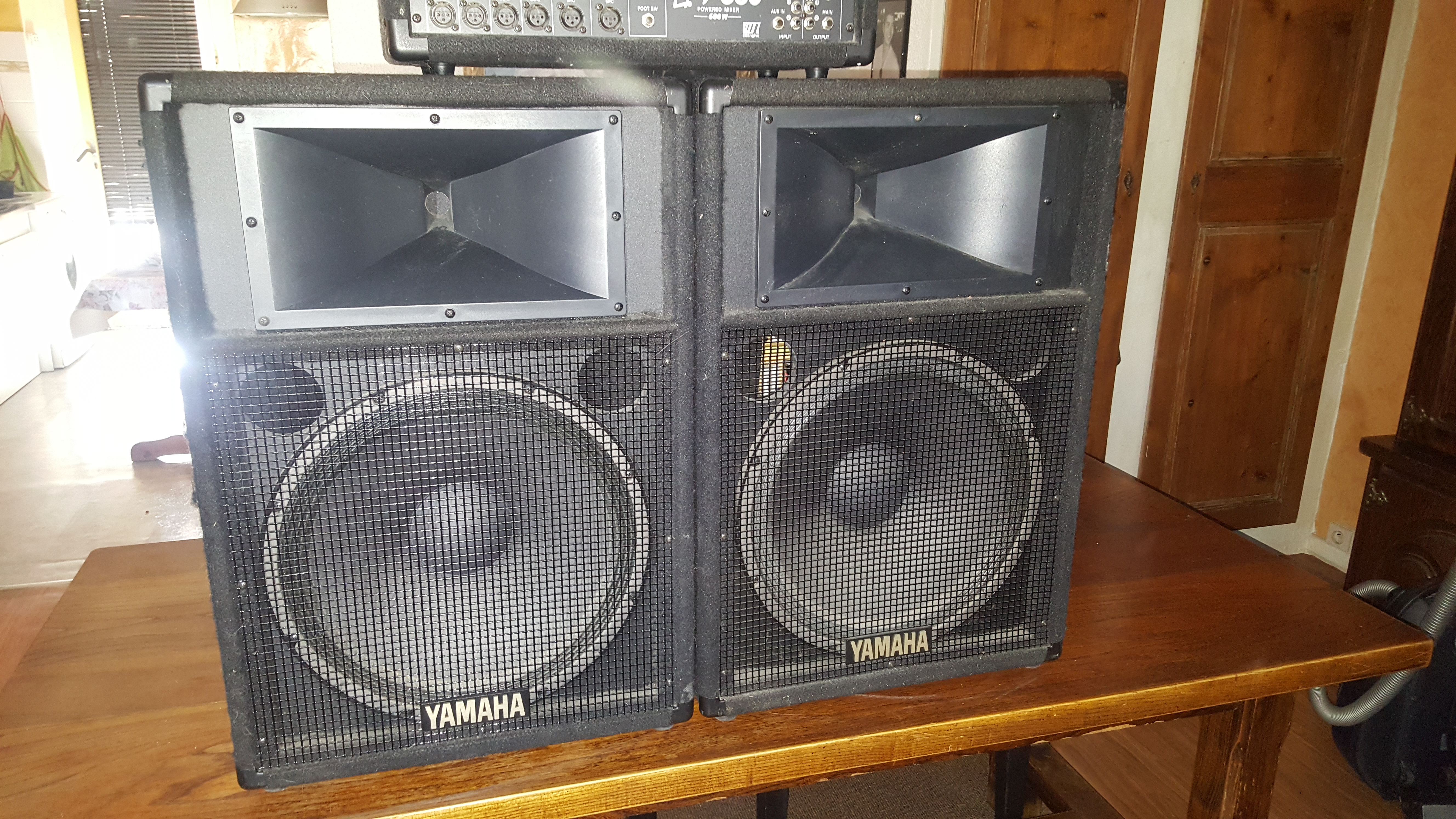 EMX660 Yamaha EMX660 Audiofanzine