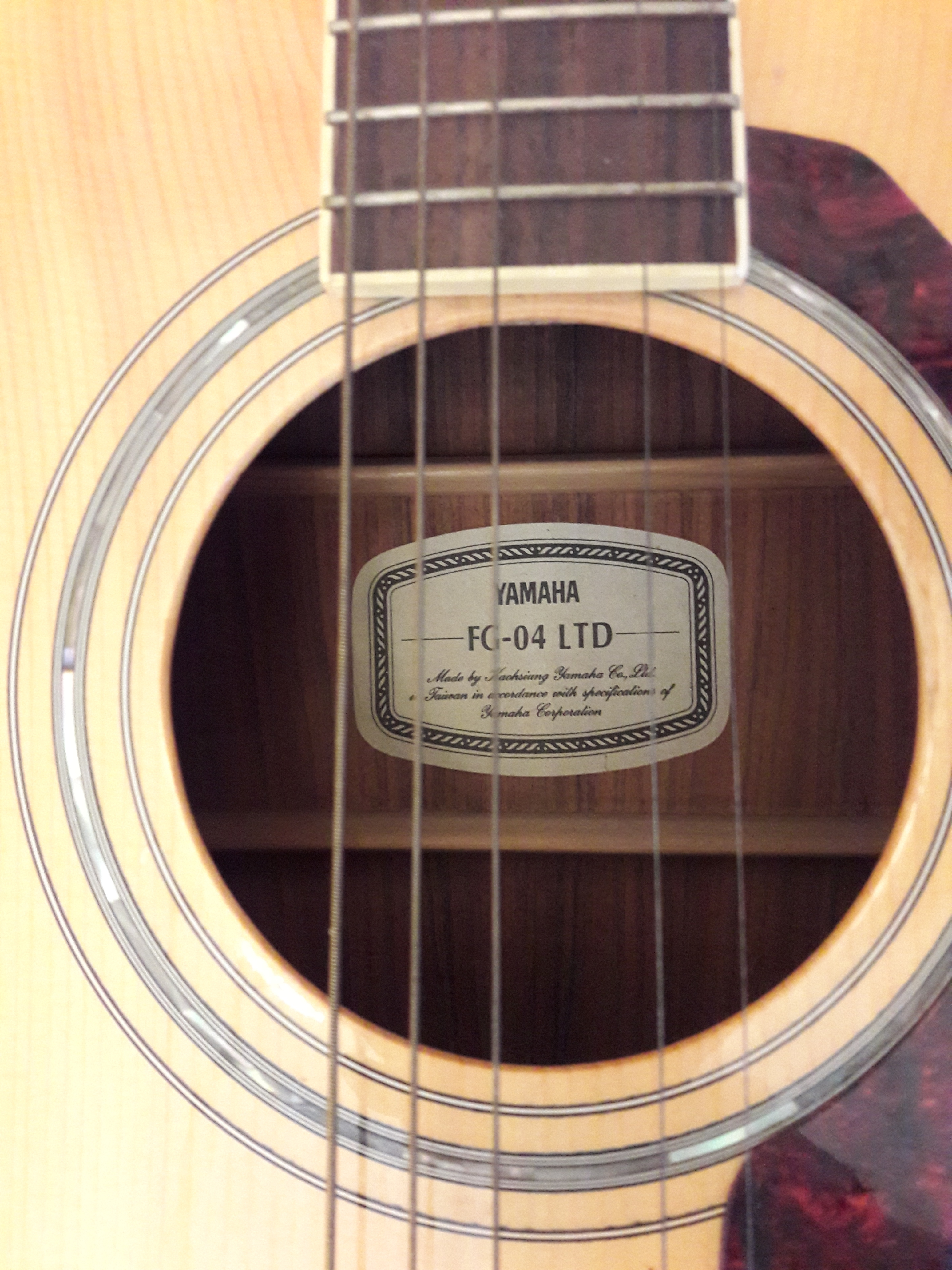 FG 200 Yamaha FG 200 Audiofanzine yamaha-fg-200