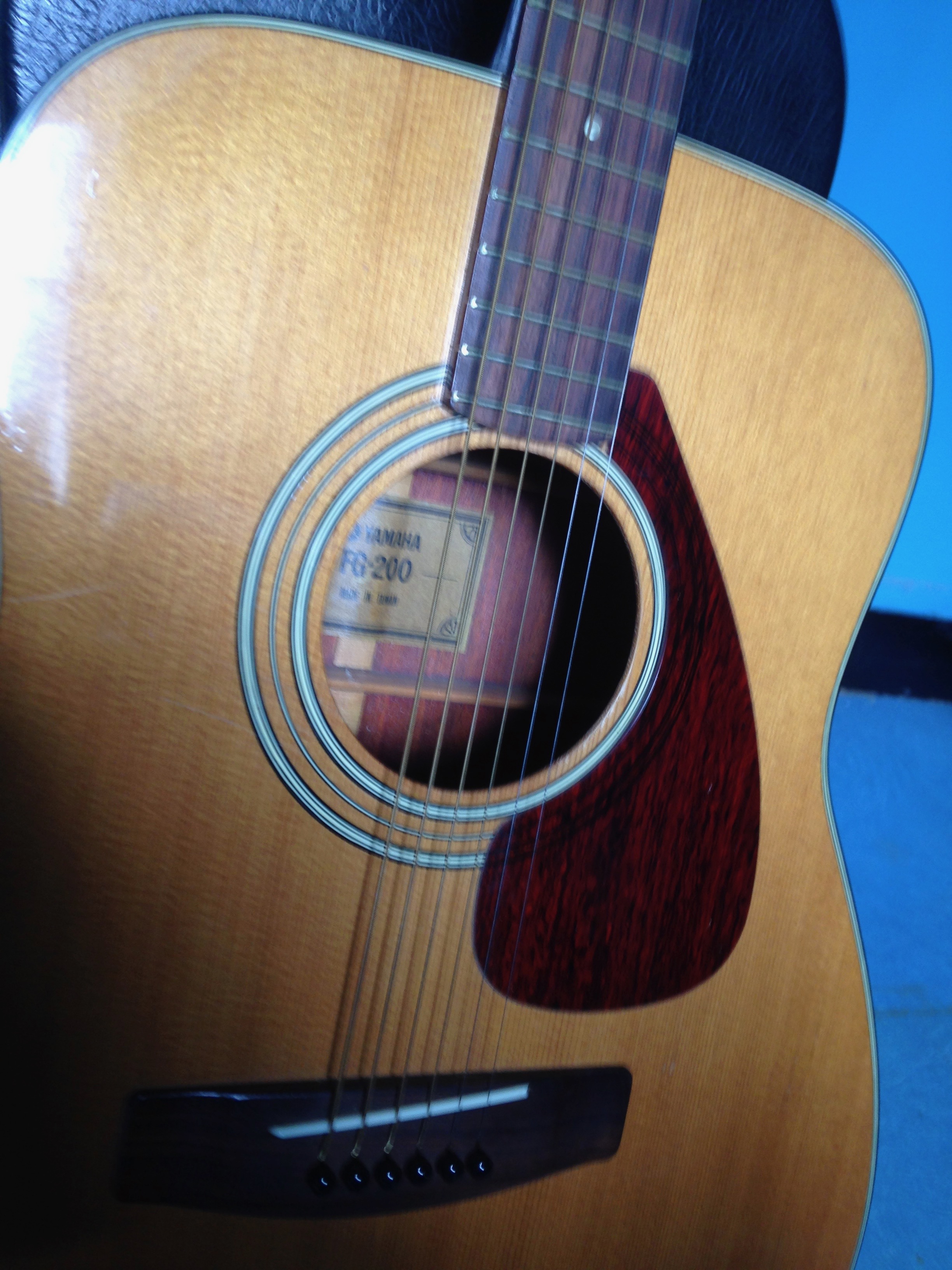 fg-200-yamaha-fg-200-audiofanzine