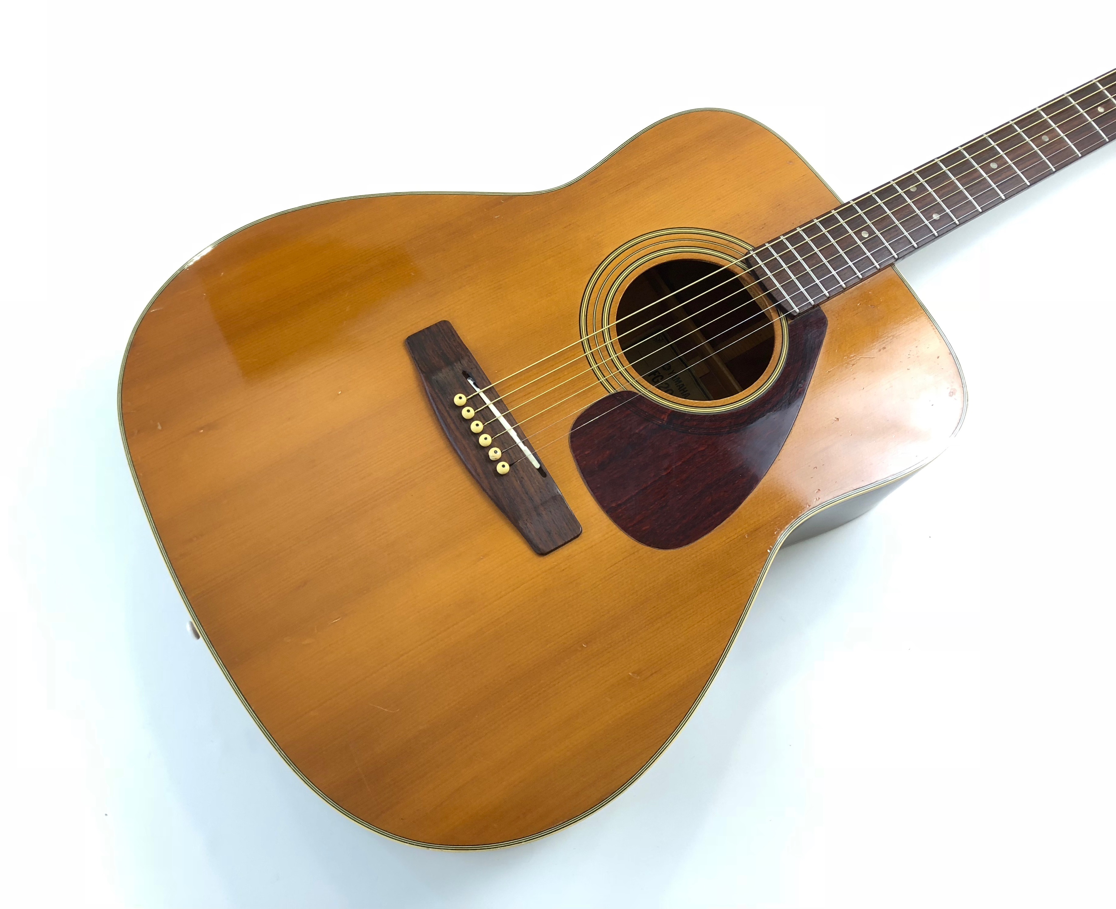 FG 200 Yamaha FG 200 Audiofanzine fg-200-yamaha-fg-200-audiofanzine
