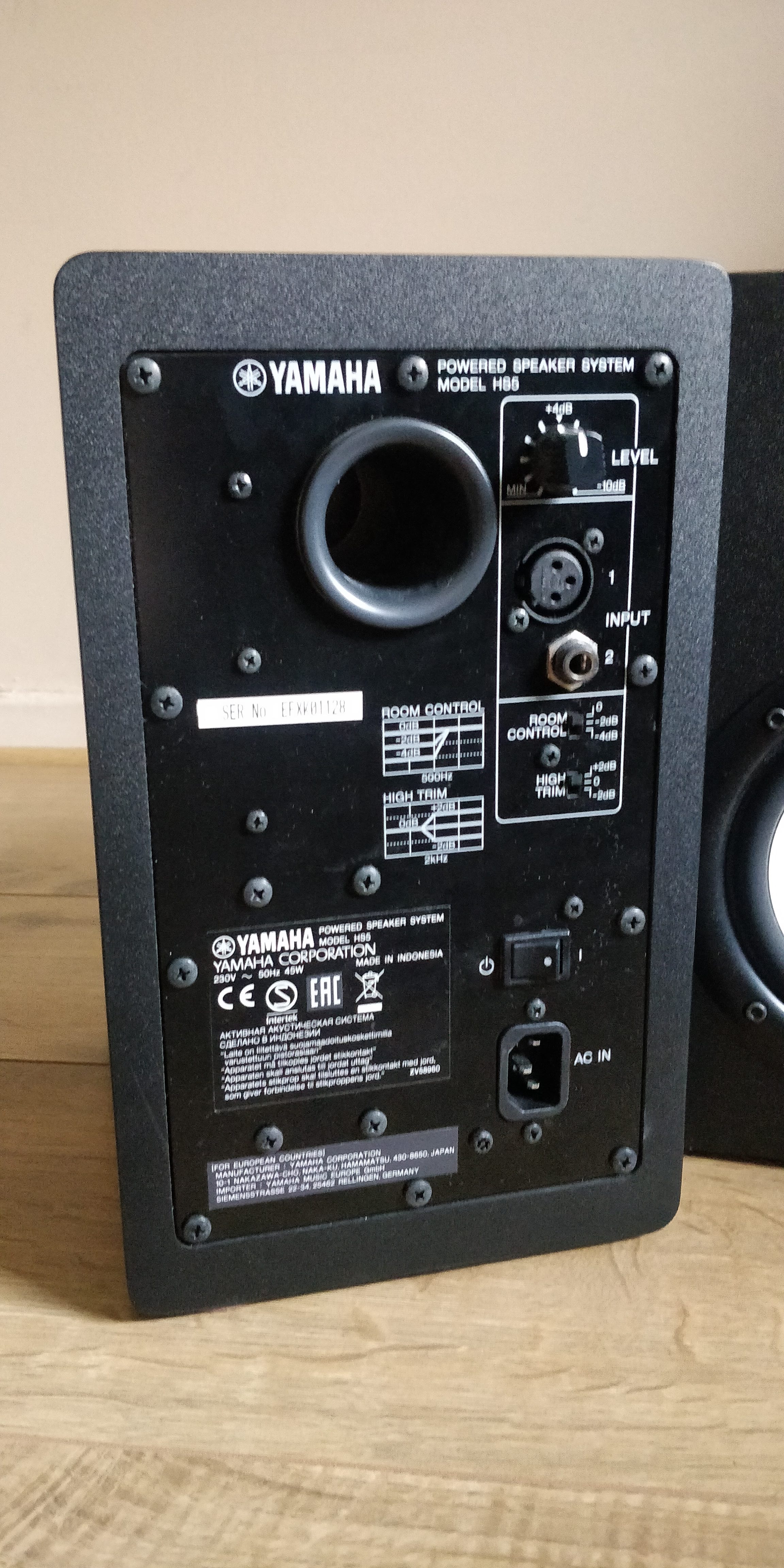 HS5 - Yamaha HS5 - Audiofanzine