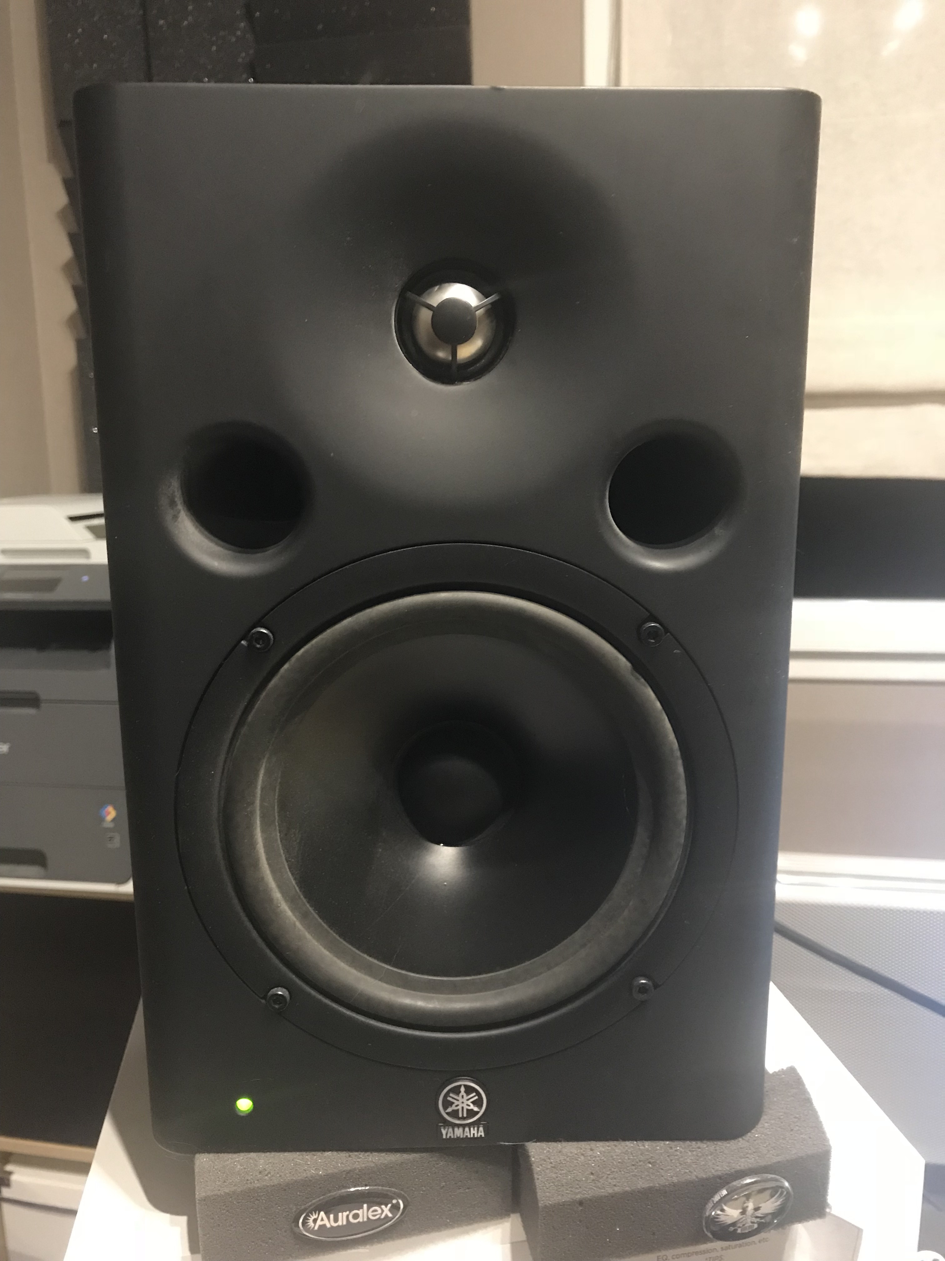 HS8S Yamaha HS8S Audiofanzine