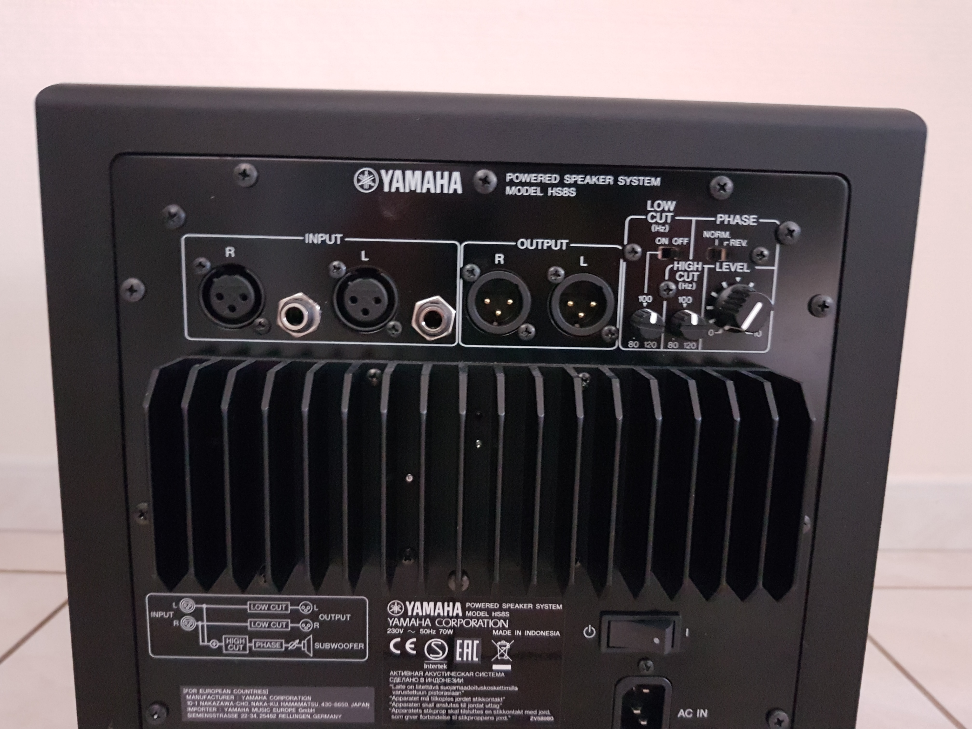 HS8S Yamaha HS8S Audiofanzine