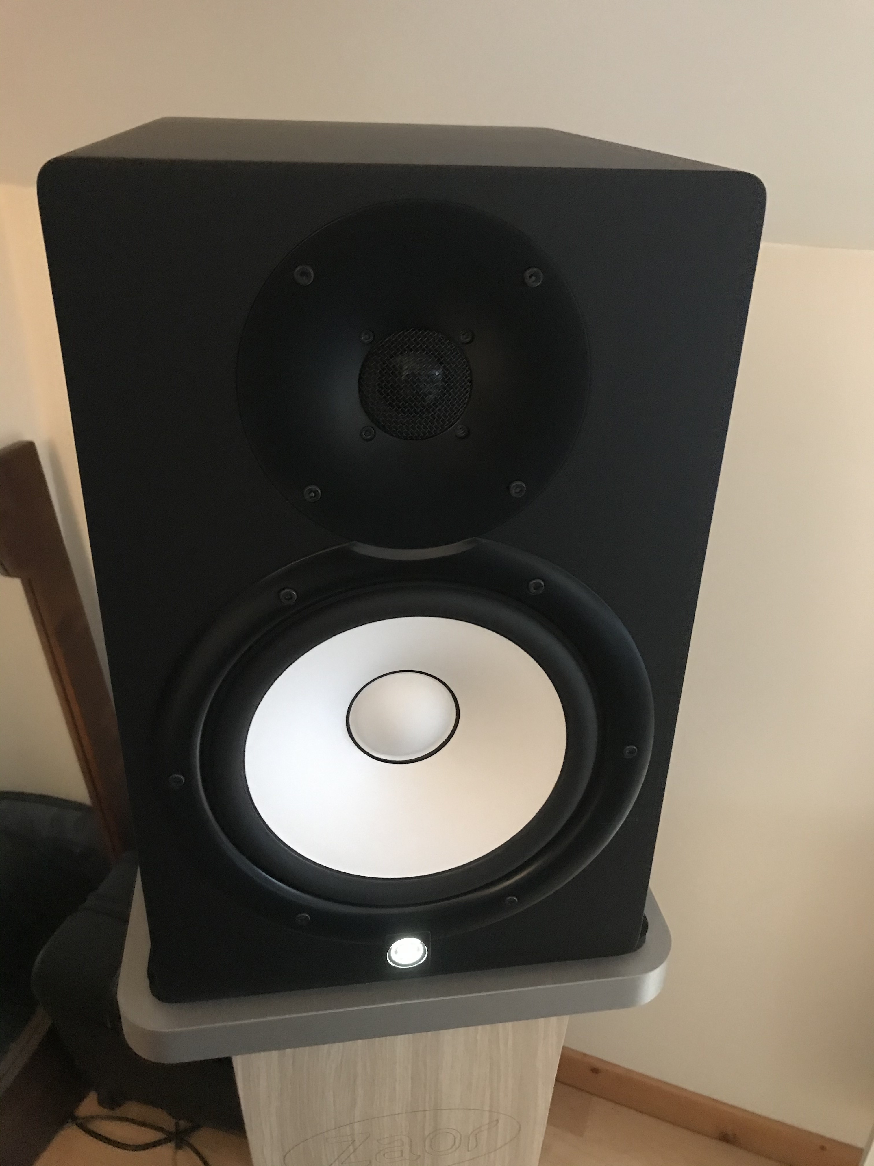 HS8S Yamaha HS8S Audiofanzine