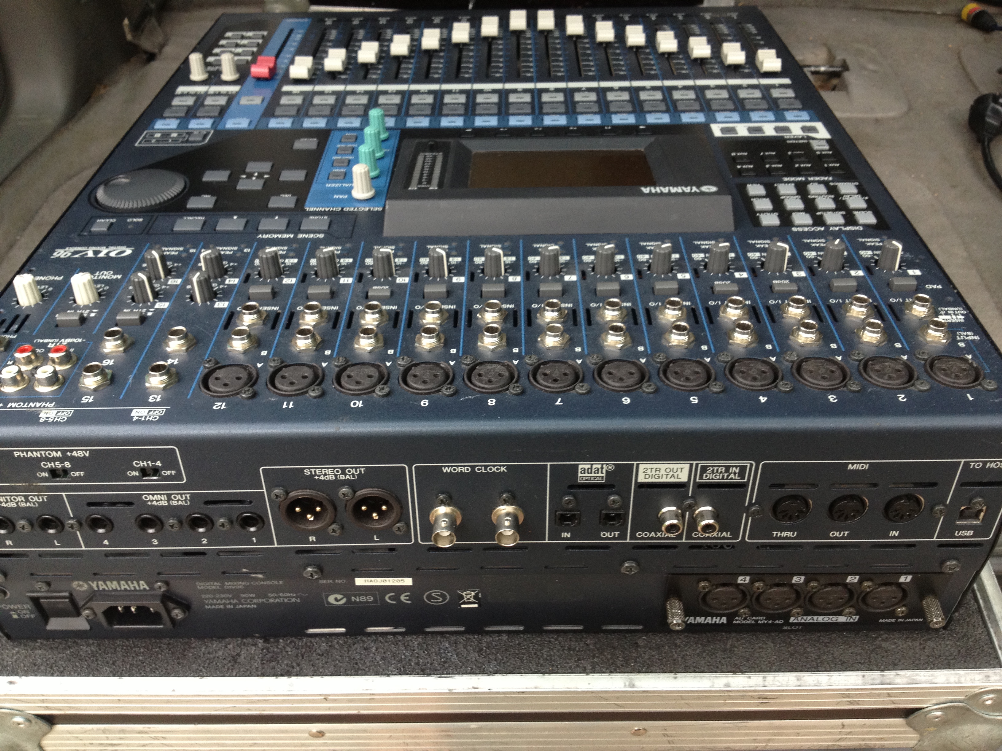 Photo Yamaha LS916 Yamaha LS916 (25710) (1172990) Audiofanzine