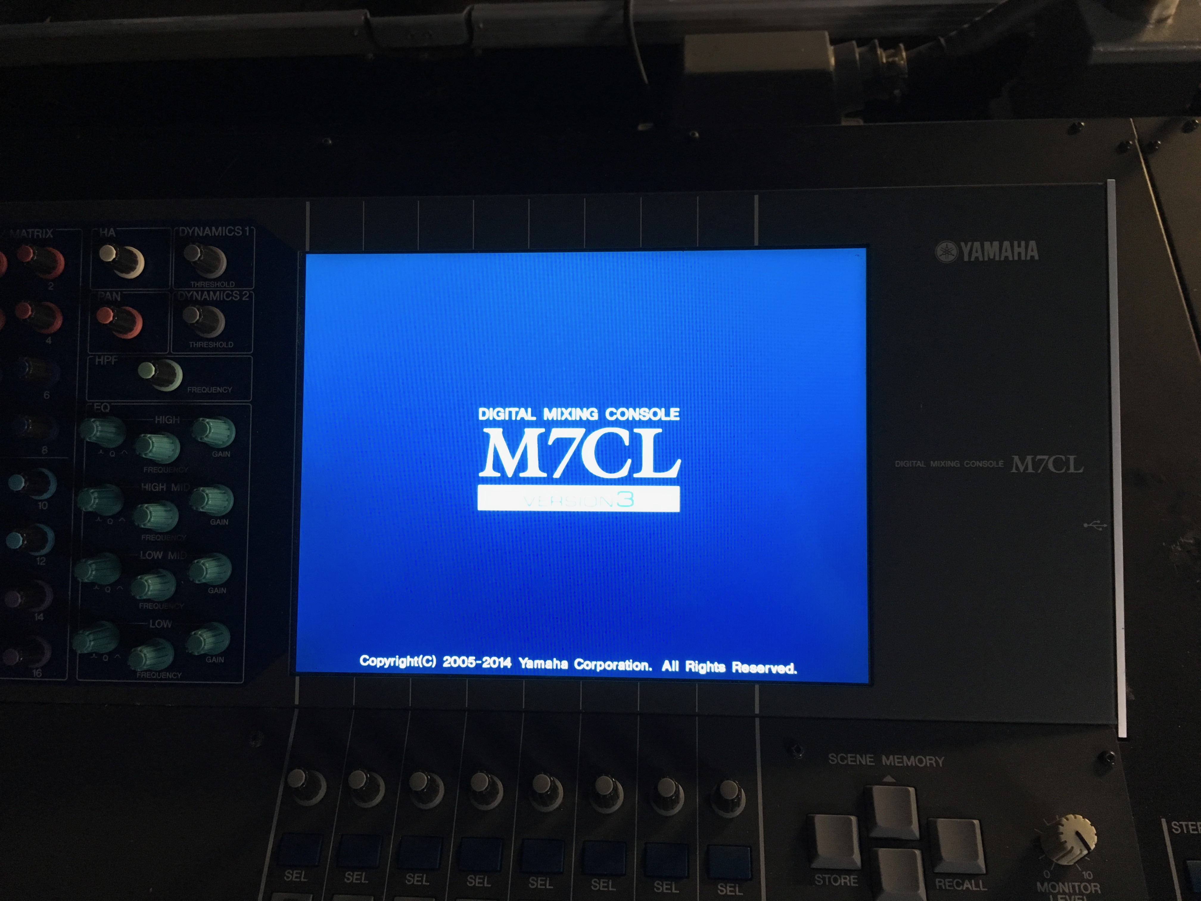 Photo Yamaha M7CL48 Yamaha M7CL48 (73081) (2044145) Audiofanzine