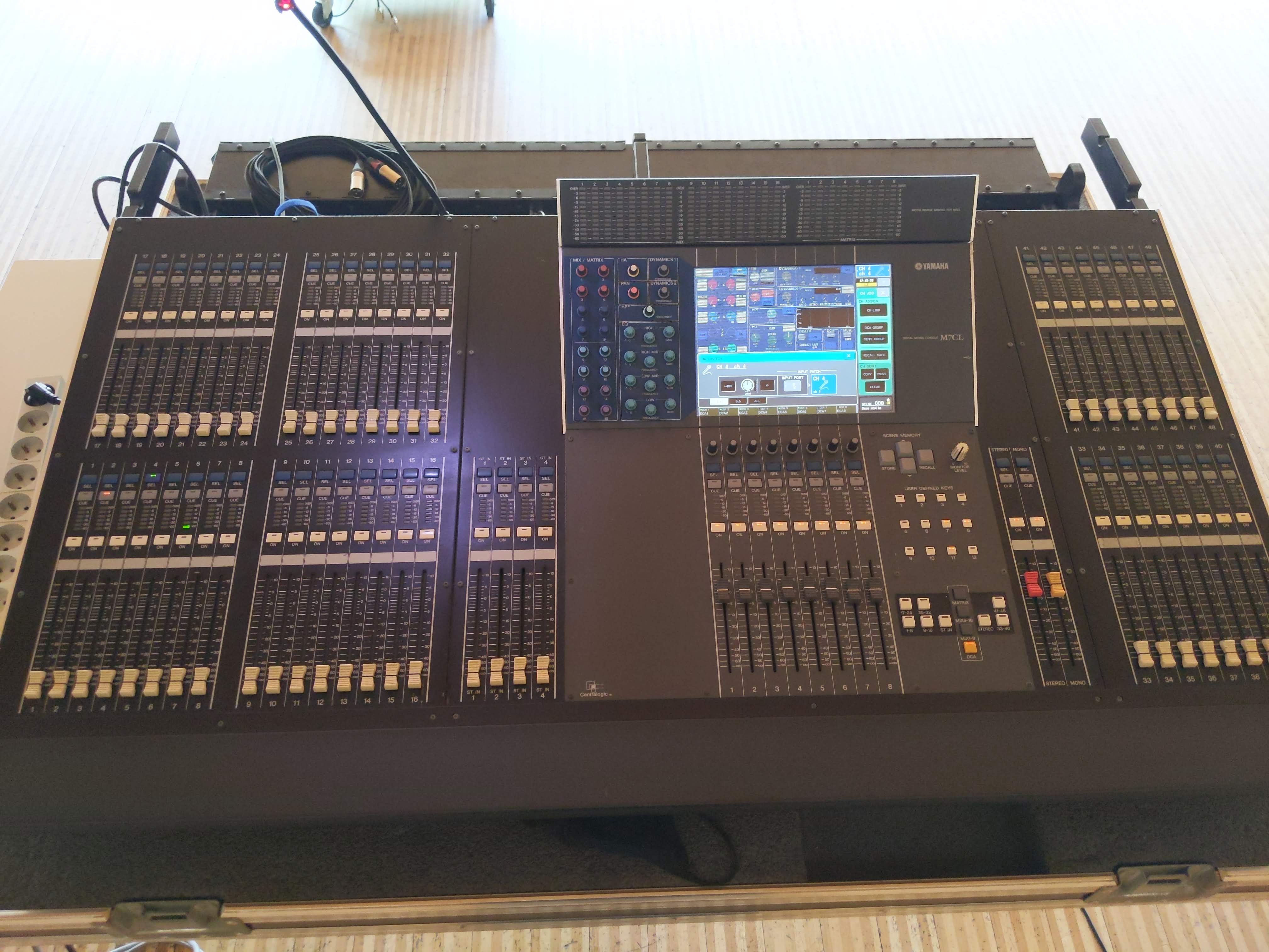 M7CL-48 - Yamaha M7CL-48 - Audiofanzine