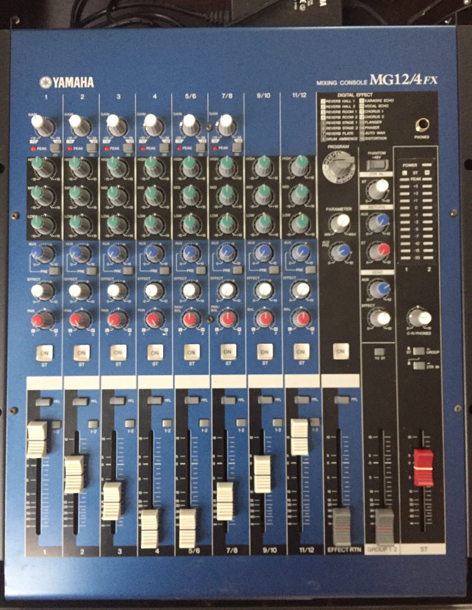 Yamaha MG12/4FX image (2095196) Audiofanzine