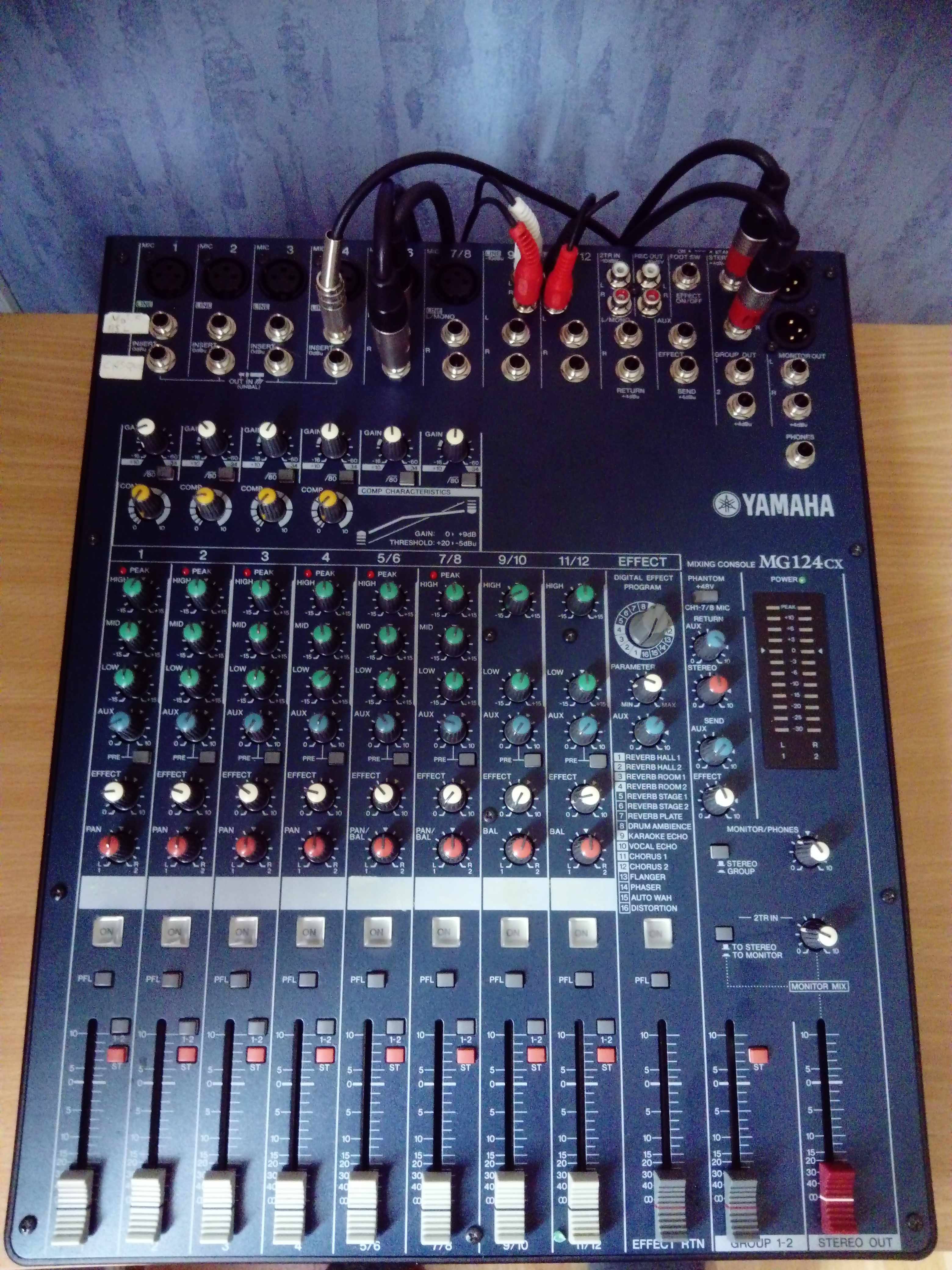 MG124CX - Yamaha MG124CX - Audiofanzine