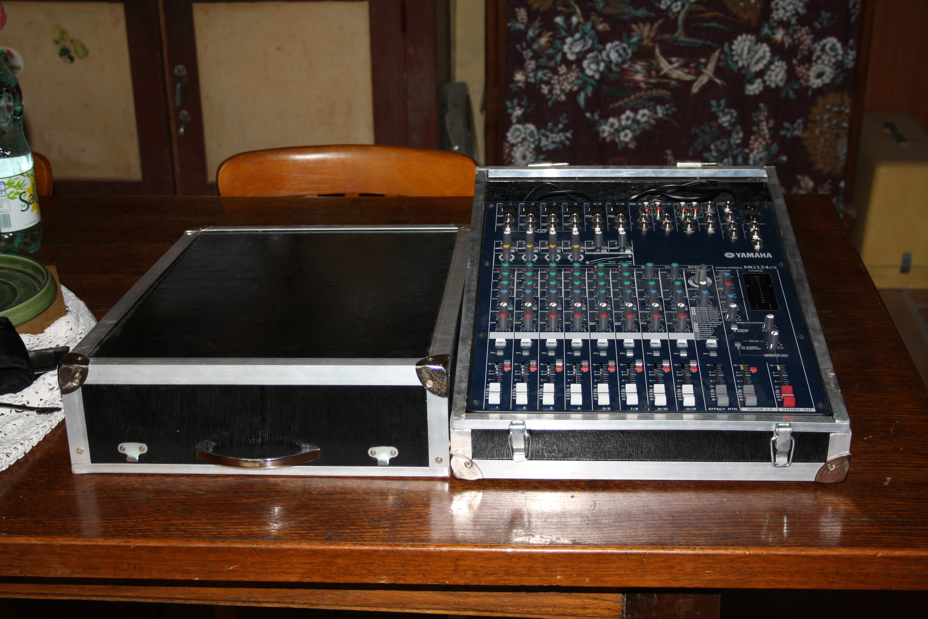 Yamaha MG124CX image (#266019) - Audiofanzine