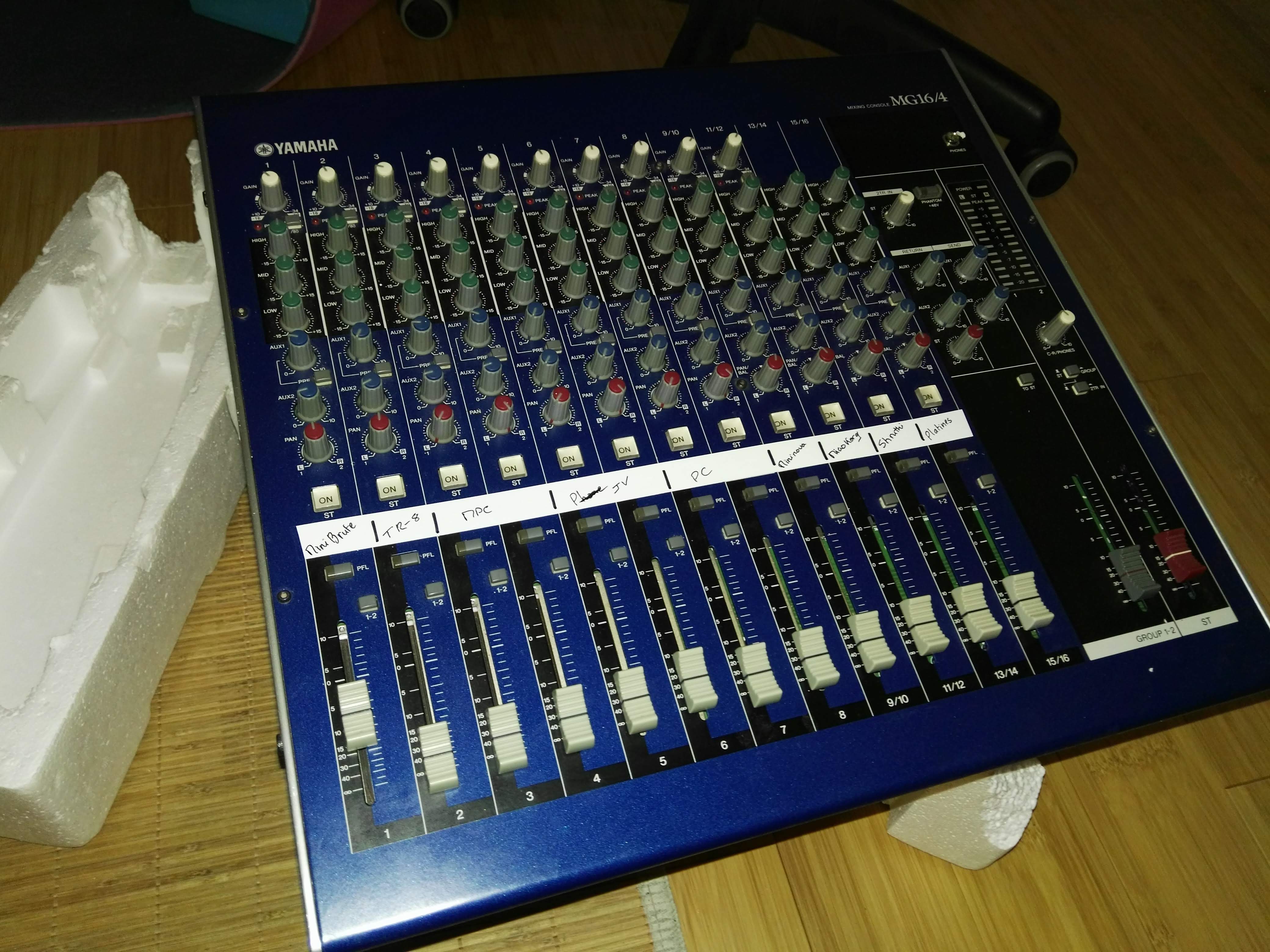 MG16/4 - Yamaha MG16/4 - Audiofanzine