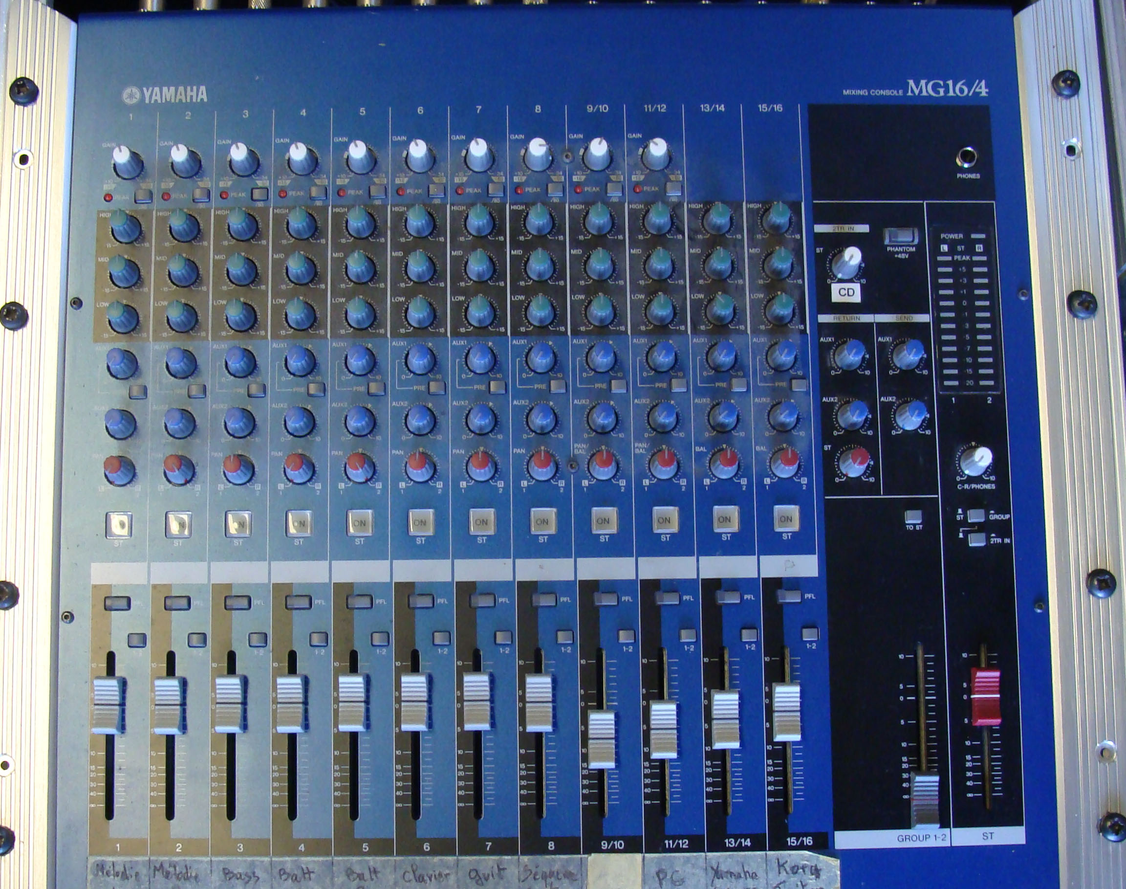 Photo Yamaha MG16/4 Yamaha [MG Series] MG16/4 (473801) Audiofanzine