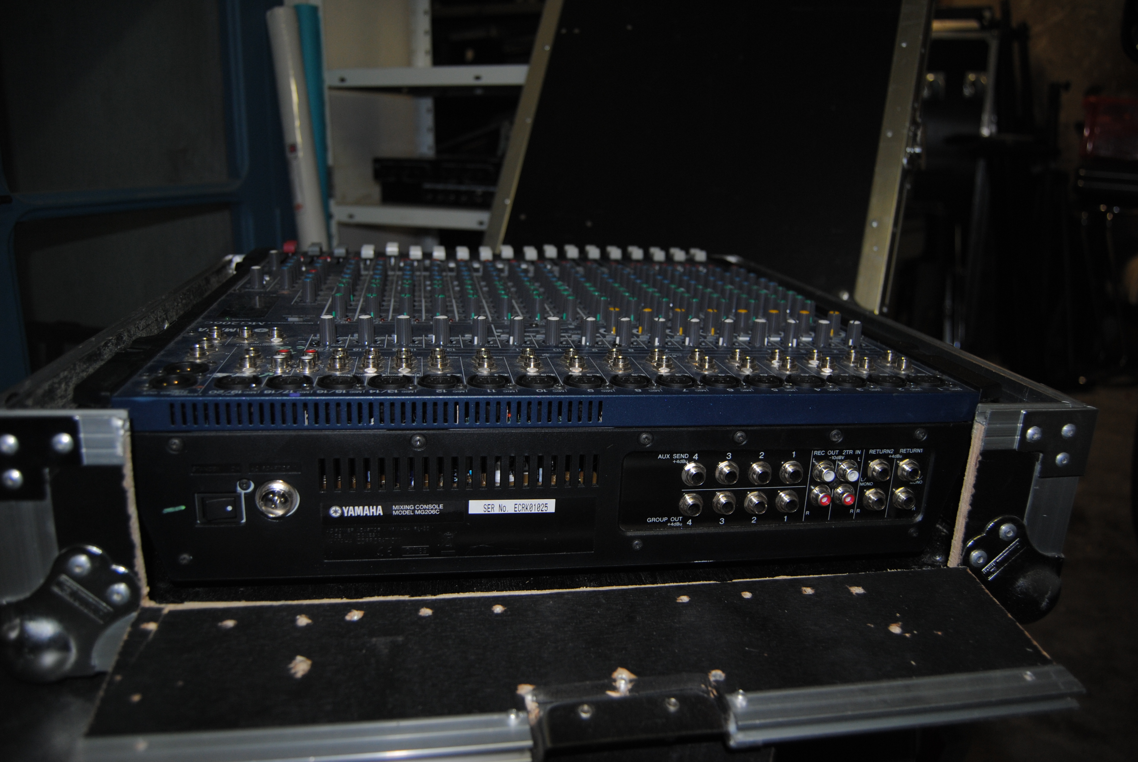 Photo Yamaha MG206C Yamaha MG206C (91393) (1100584) Audiofanzine