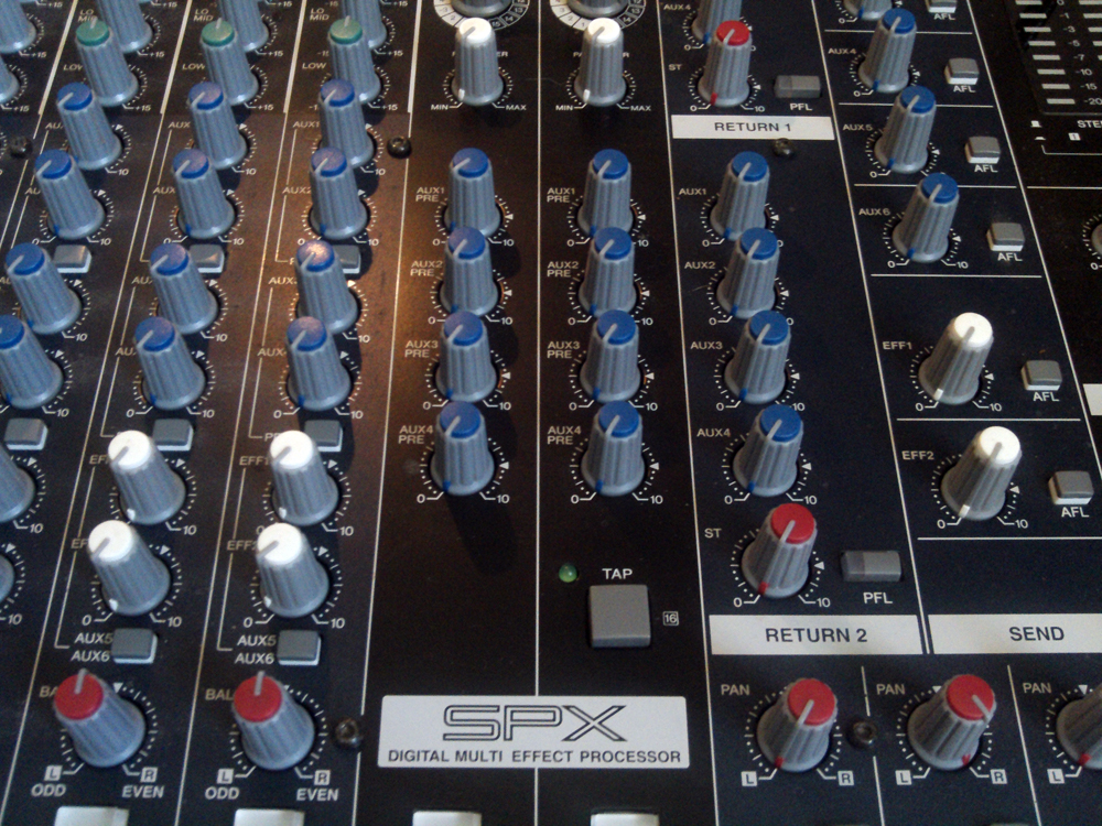 Photo Yamaha MG32/14FX : Yamaha [MG FX Series] MG32/14FX (#432757 ...