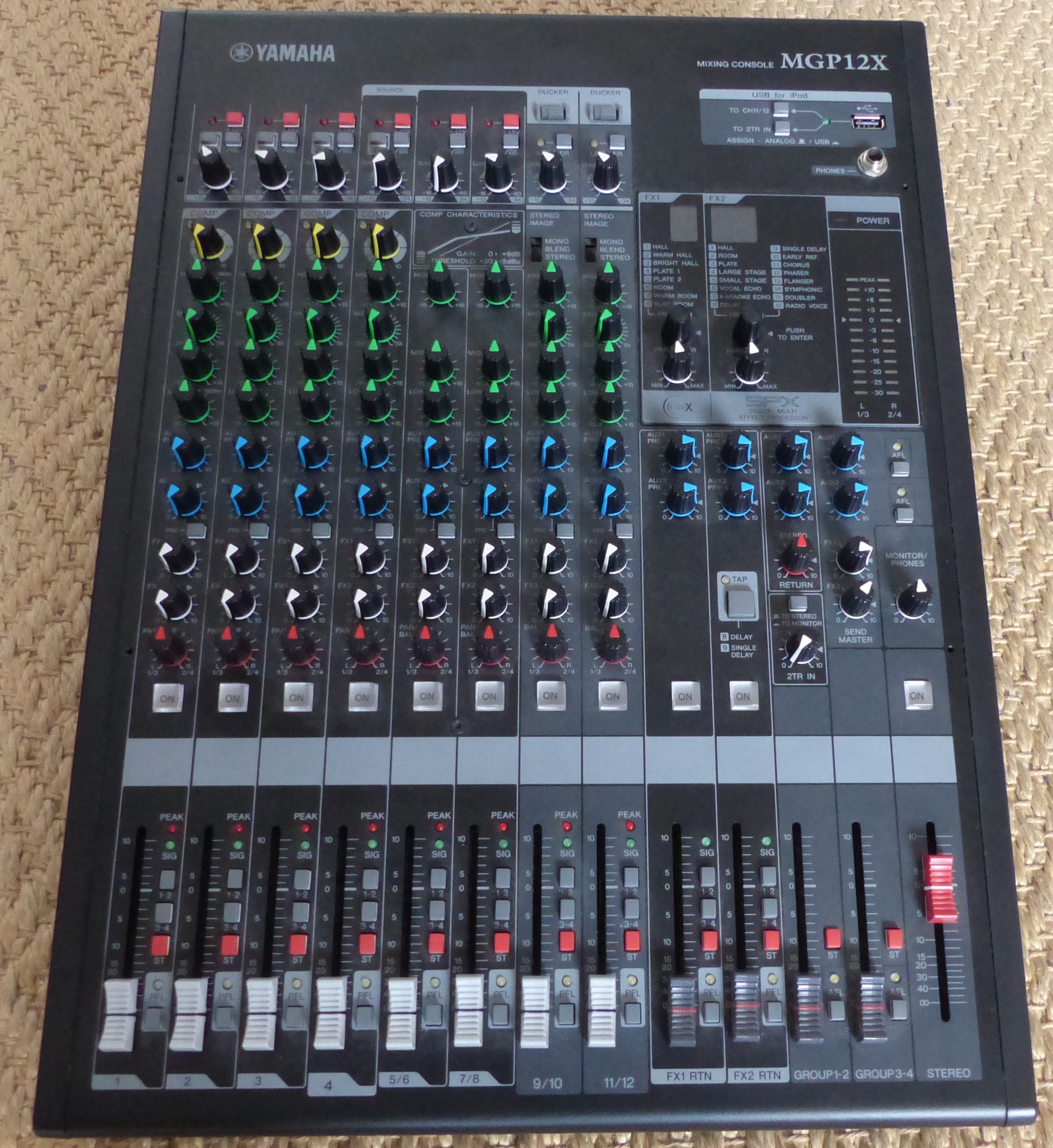 MGP12X - Yamaha MGP12X - Audiofanzine