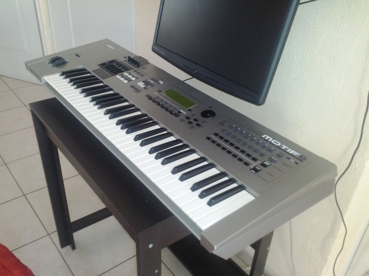Photo Yamaha MOTIF 6 Yamaha MOTIF 6 (12532) (402669) Audiofanzine
