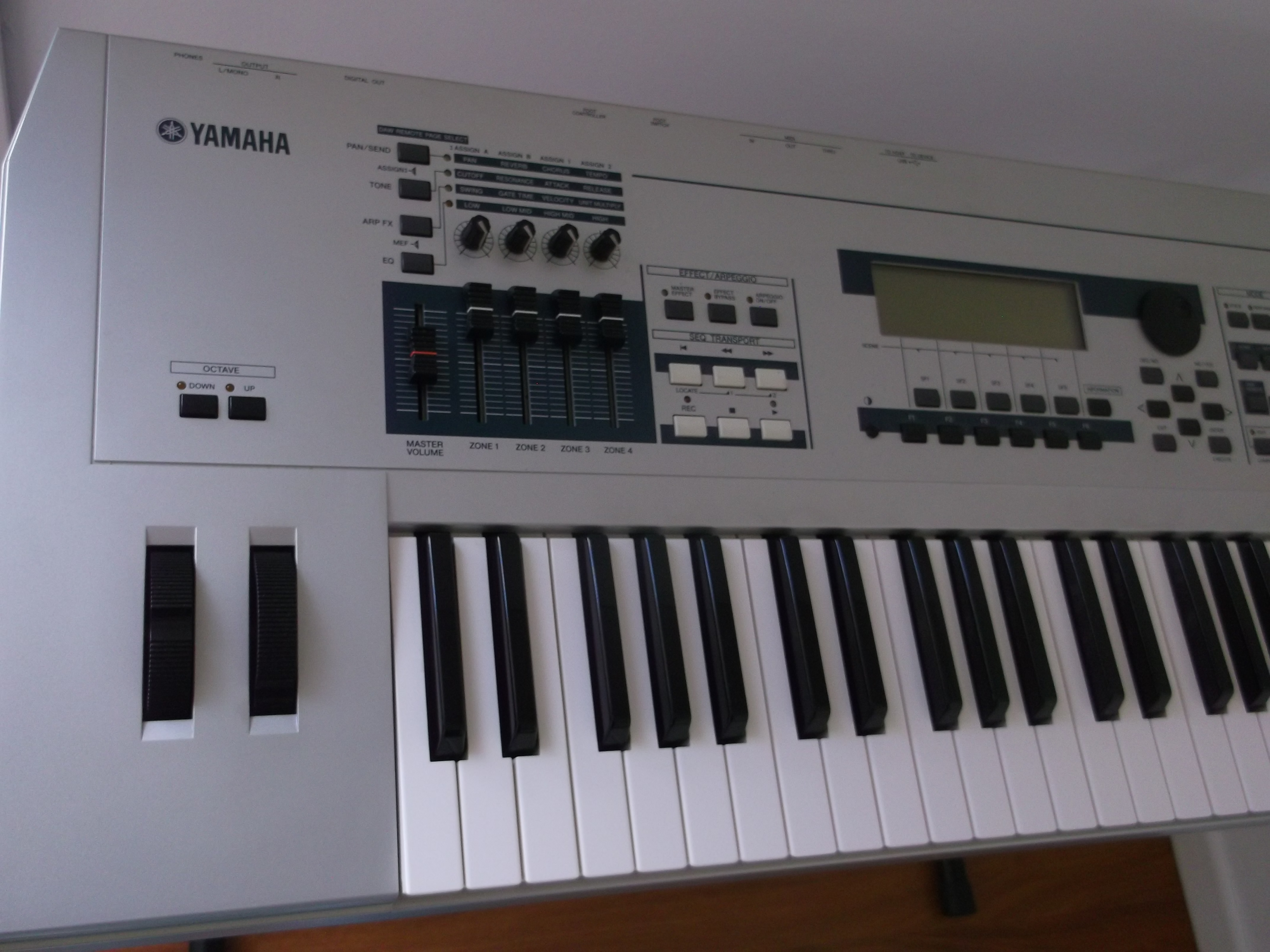 Yamaha MOTIF XS6 image (1883143) Audiofanzine