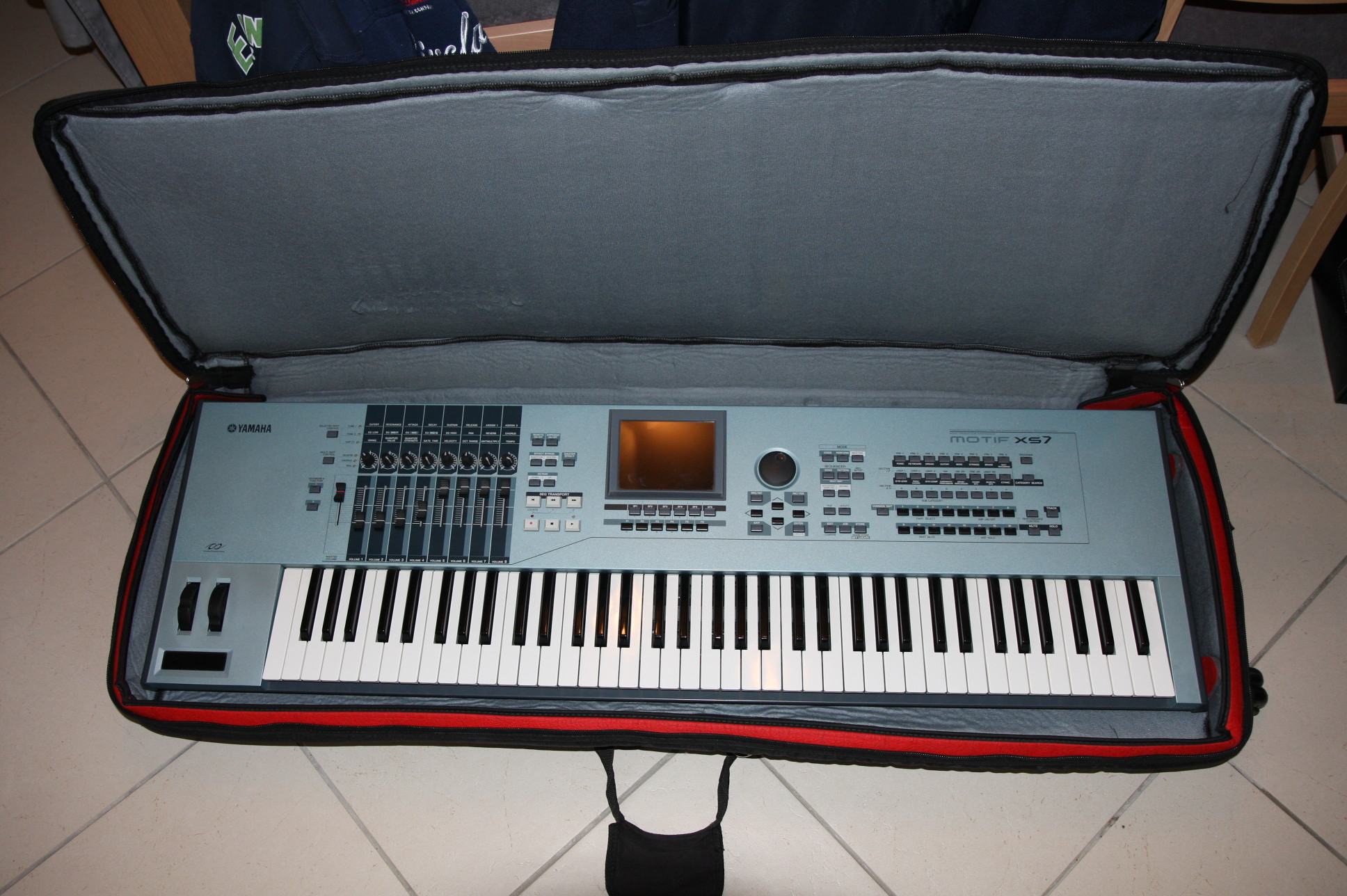 Photo Yamaha MOTIF XS7 Yamaha MOTIF XS7 (90083) (610347) Audiofanzine