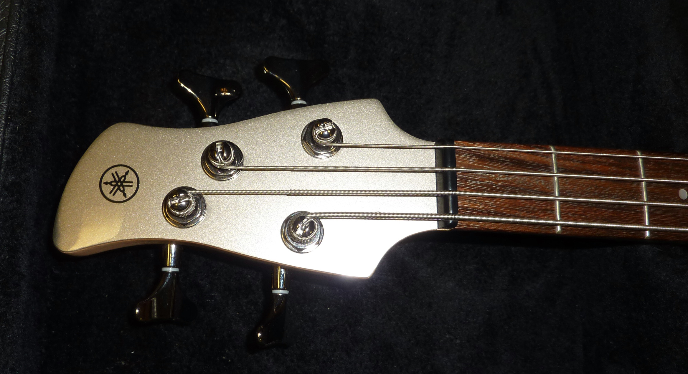 Motion Bass MB-III - Yamaha Motion Bass MB-III - Audiofanzine