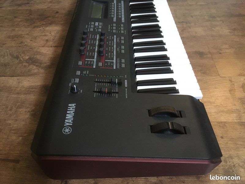 Alimentatore Per Yamaha Sintetizzatore MOX6