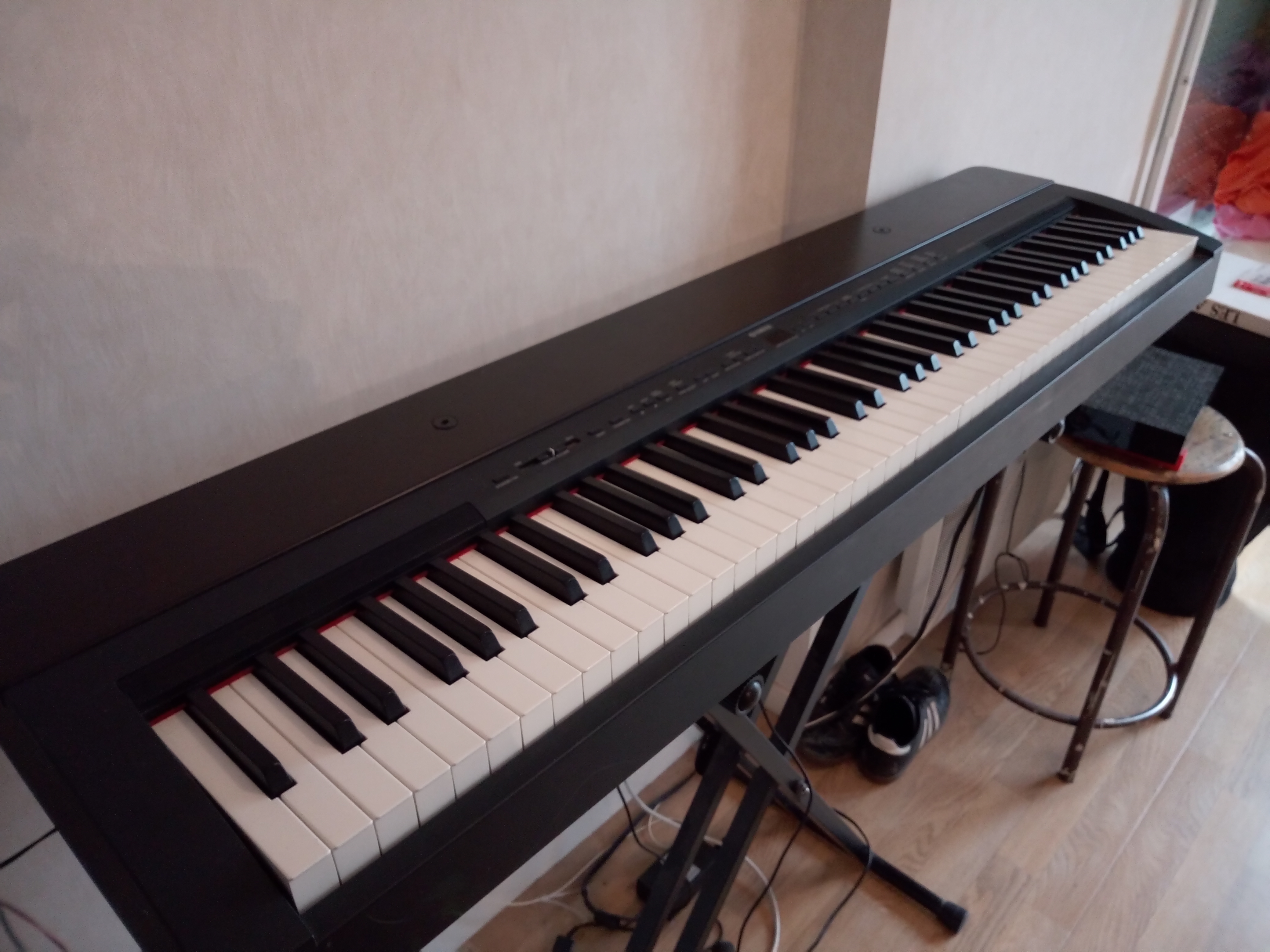 上級者にもオススメ♪ YAMAHA p-140 電子ピアノ 美品 公式正規品 icqn.de