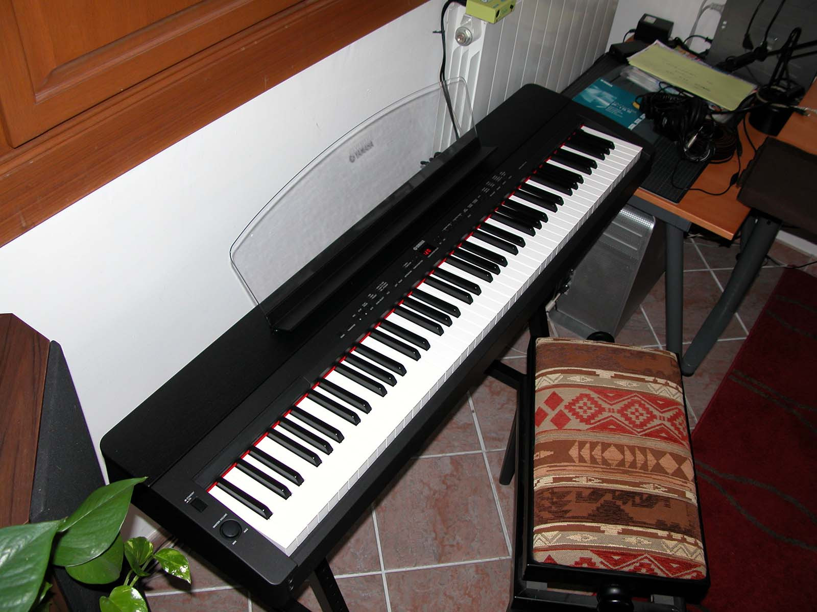 Photo Yamaha P155 Yamaha P155 (39388) (669382) Audiofanzine