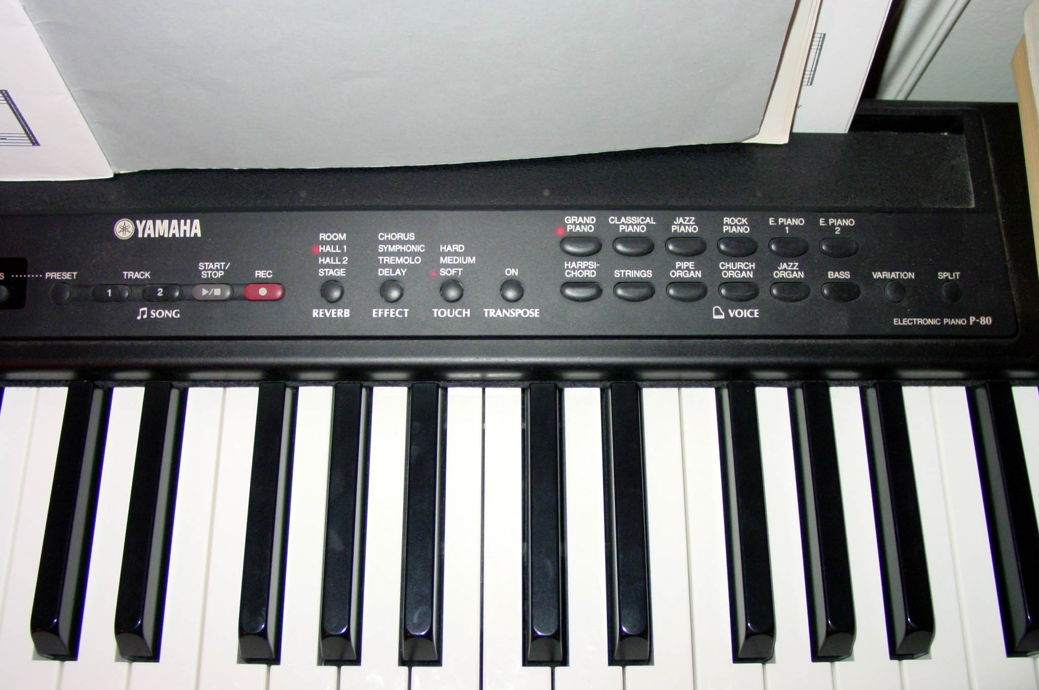 Photo Yamaha P80 Yamaha P80 (63947) (383289) Audiofanzine