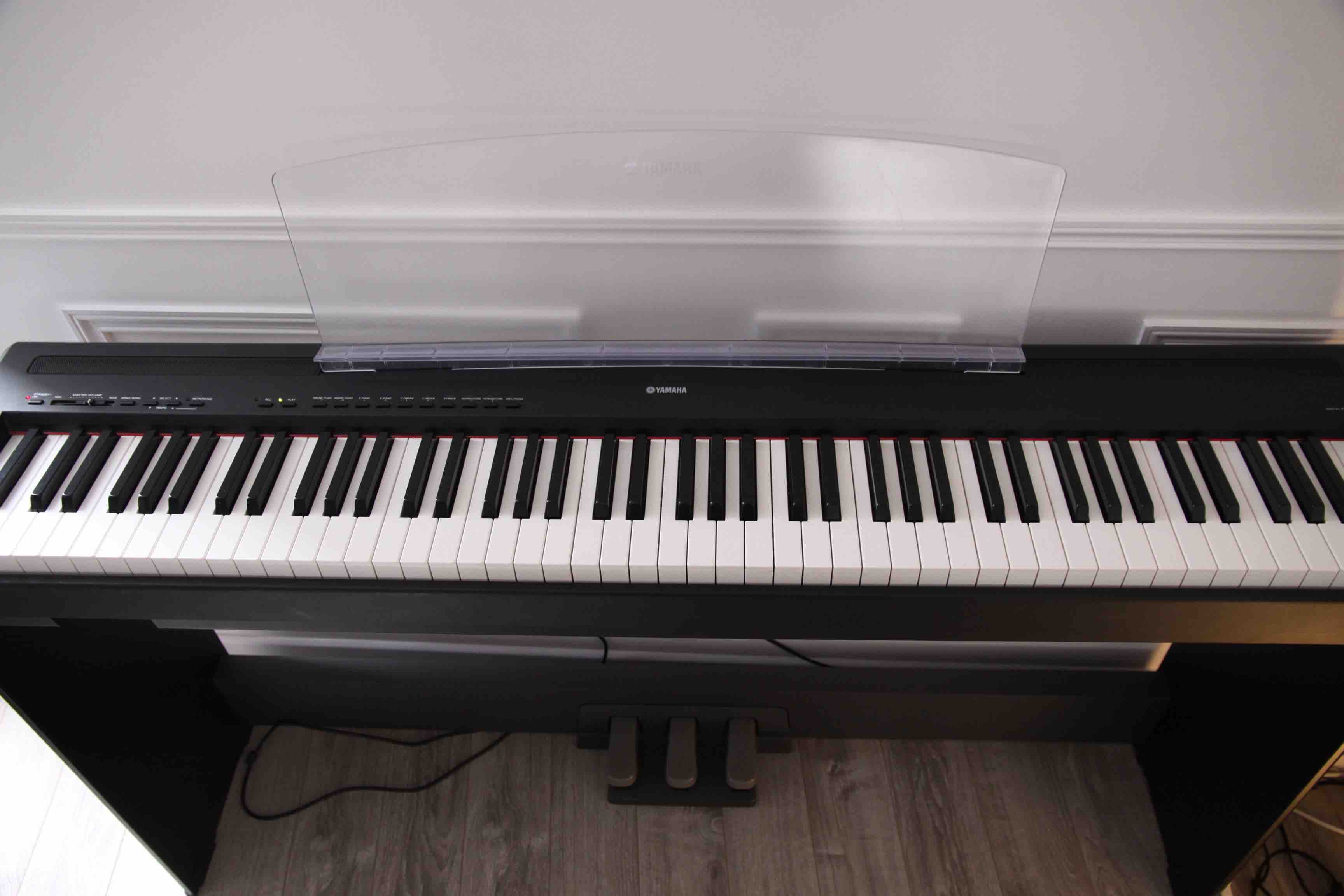 Photo Yamaha P85 Yamaha P85 (66851) (1493648) Audiofanzine