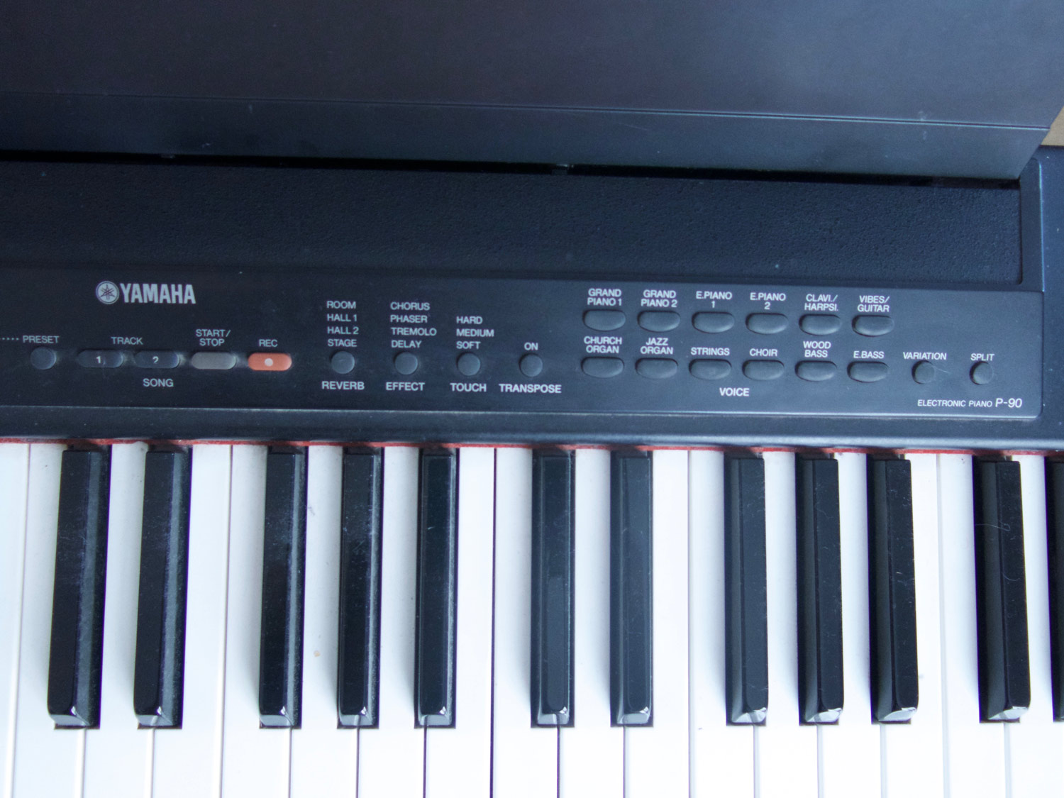 Photo Yamaha P90 PianoP90 droite (1633808) Audiofanzine