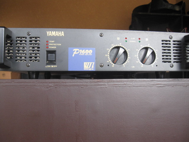 Photo Yamaha P1600 : Yamaha P1600 (29645) (#194437) - Audiofanzine