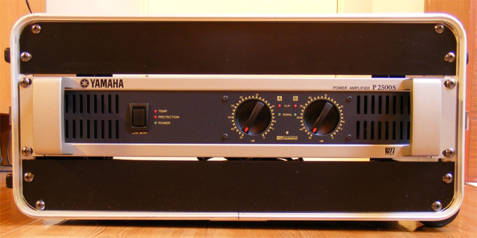 Yamaha P2500S image (29490) Audiofanzine