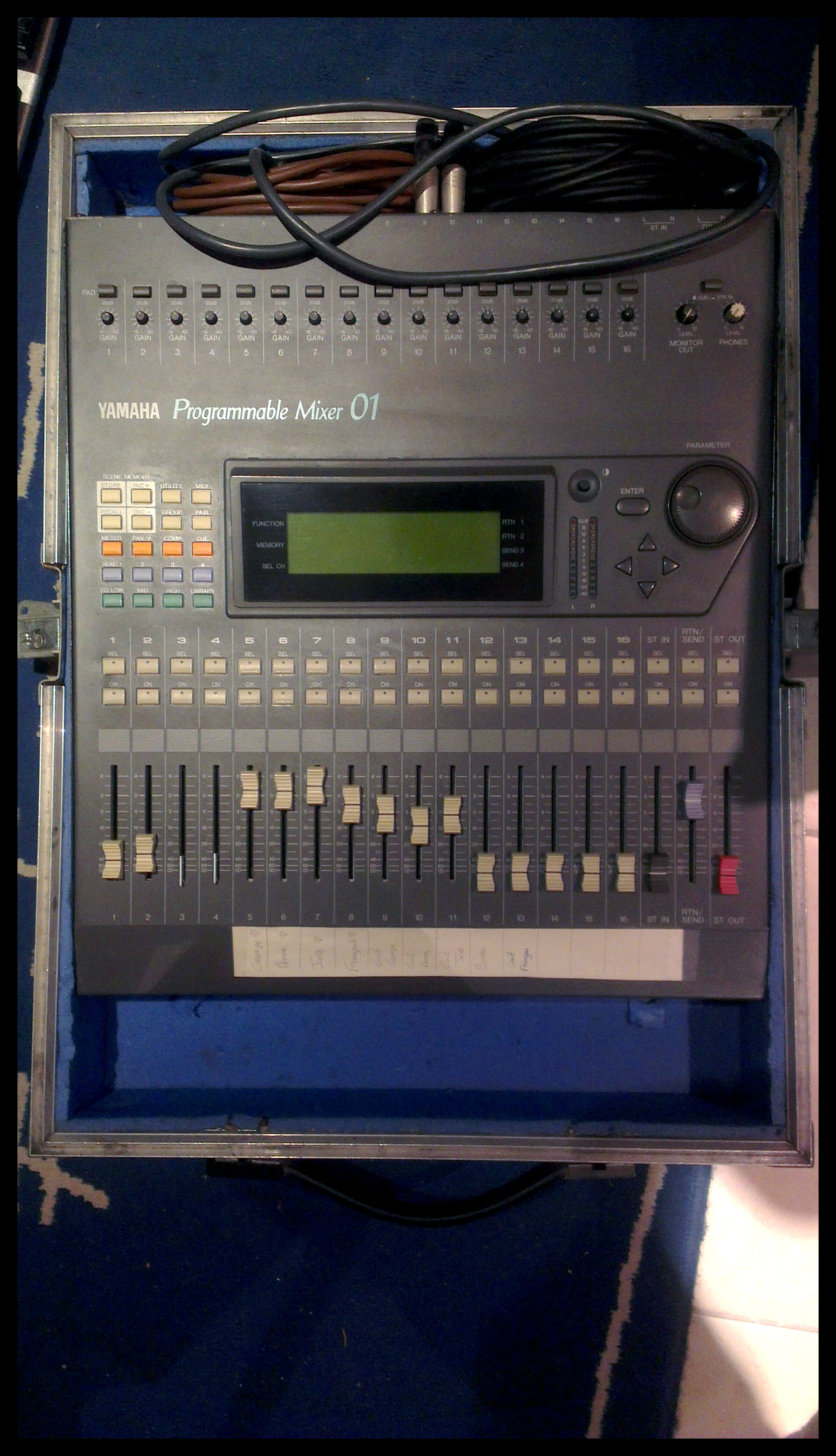 Photo Yamaha Promix 01 Yamaha Promix 01 (26784) (558956) Audiofanzine