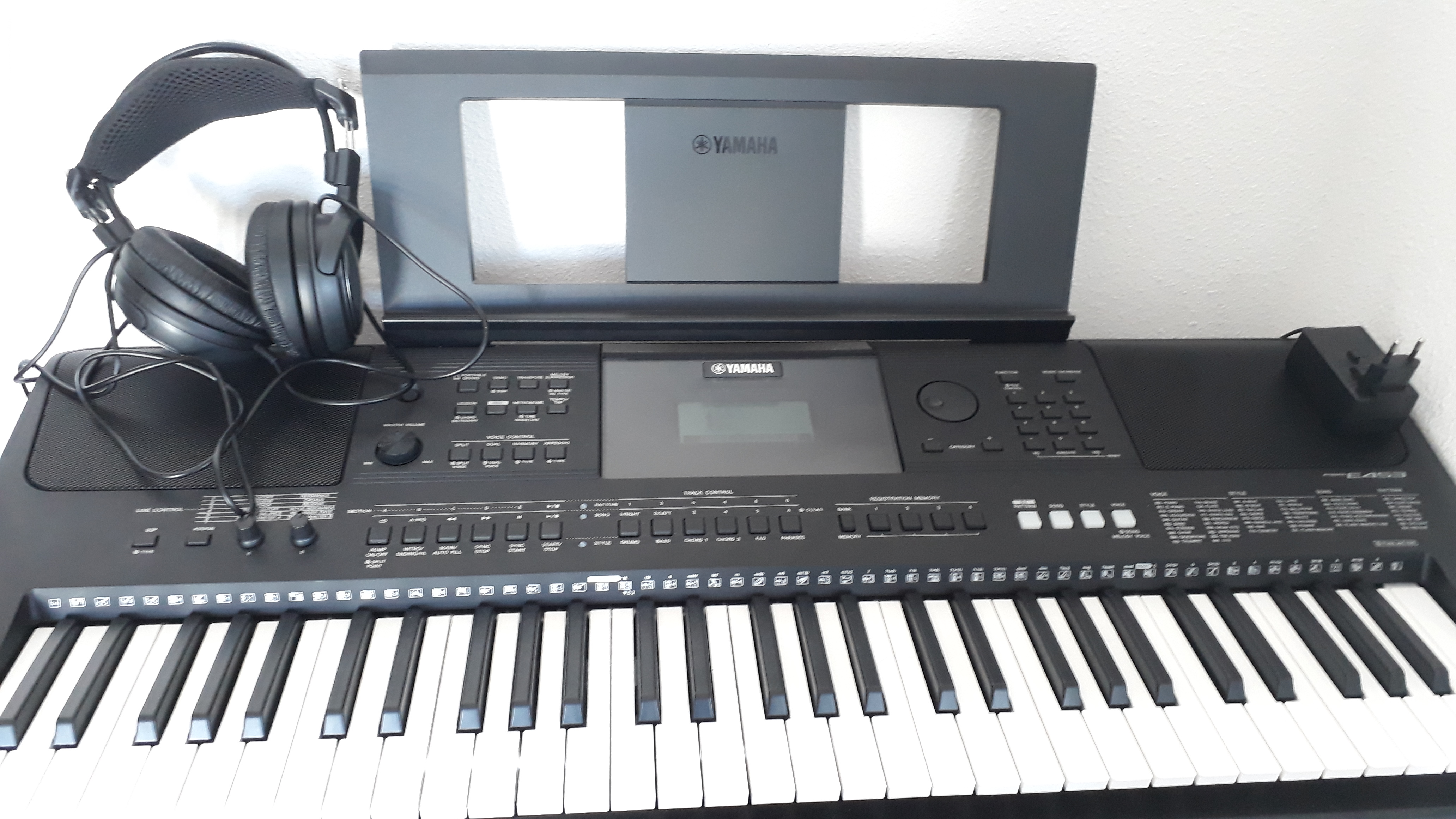 PSRE453 Yamaha PSRE453 Audiofanzine